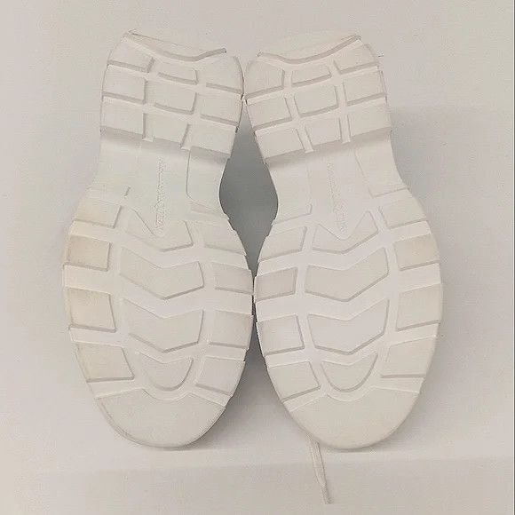 Alexander McQueen Alexander McQueen Tread Slick Low Top Sneakers - EU44.5/US Size US 11.5 / EU 44-45 - 11 Thumbnail