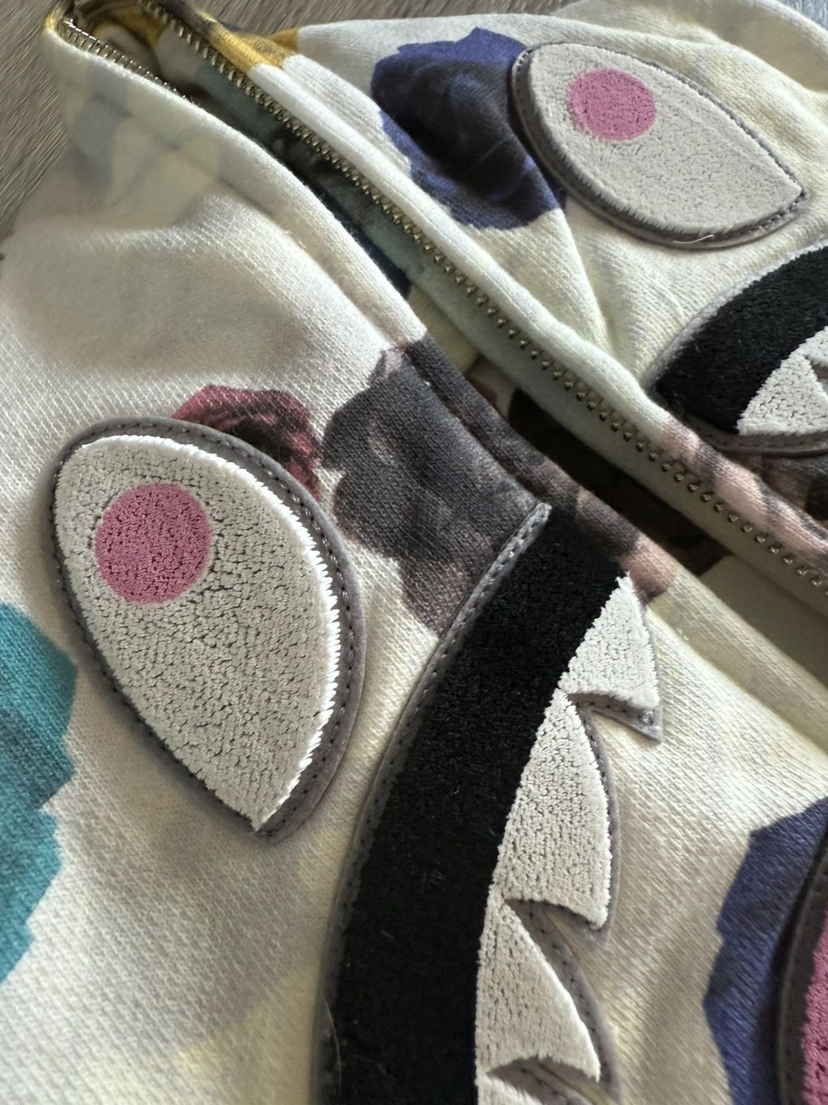 Bape Bape Ivory Floral Camo Shark Full Zip Size US XL / EU 56 / 4 - 6 Thumbnail