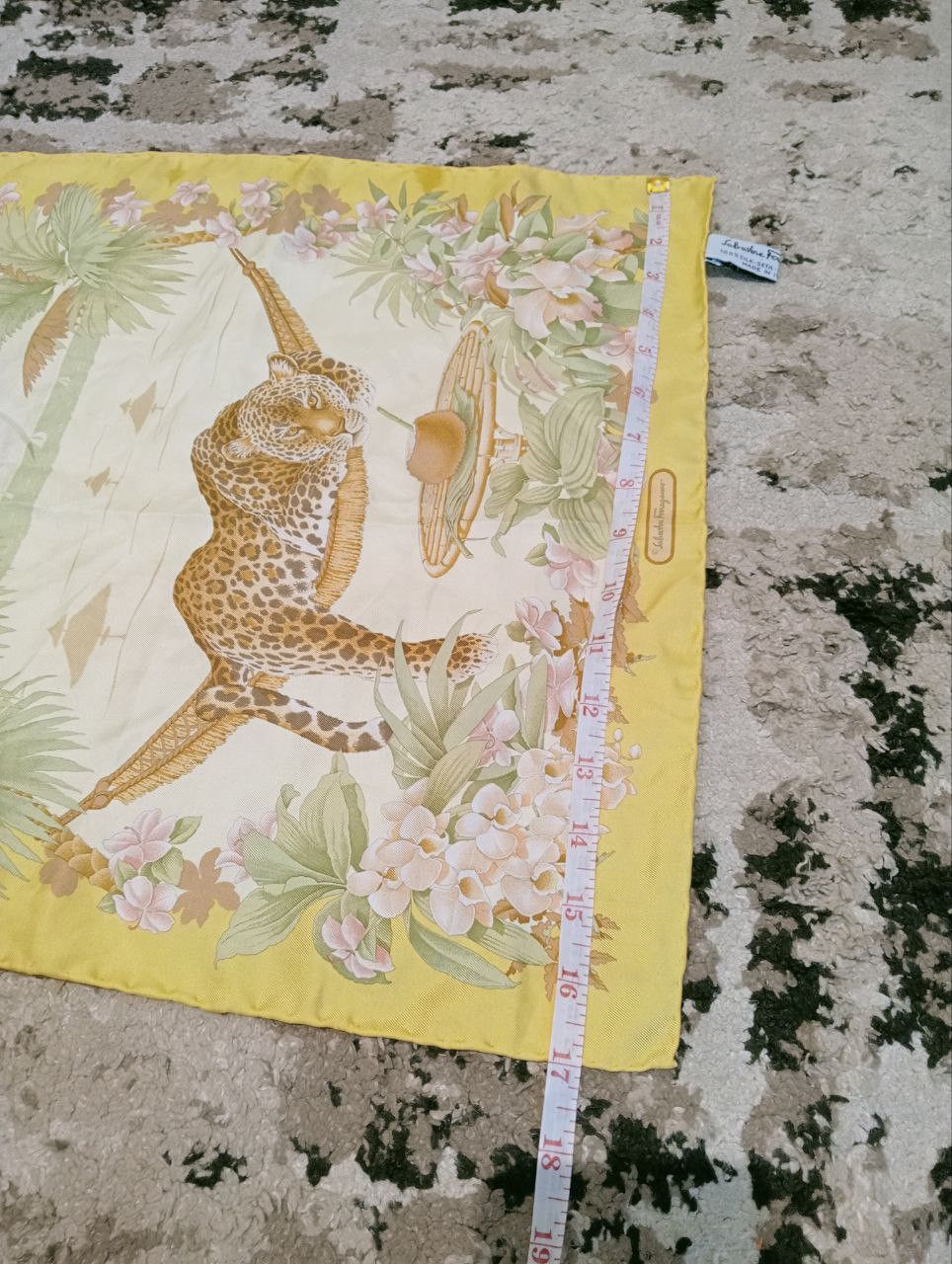 Salvatore Ferragamo VINTAGE SALVATORE FERRAGAMO MINI SILK SCARVES Size ONE SIZE - 9 Thumbnail