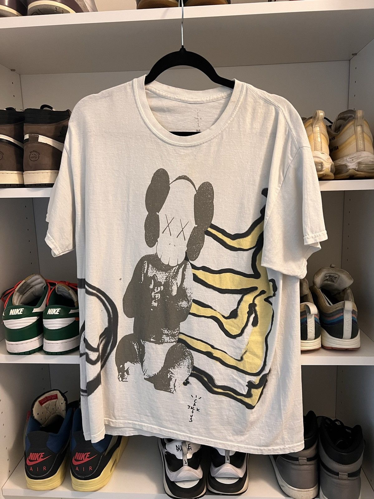 travis scott kaws tee