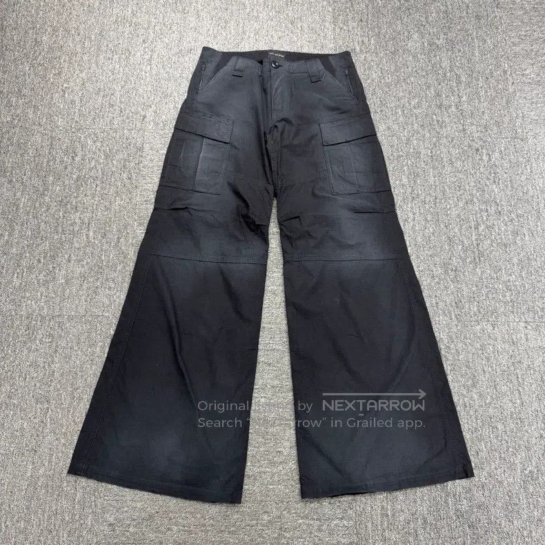 Balenciaga Balenciaga Distressed destroyed wide-leg pants Size US 38 / EU 54 - 1 Thumbnail