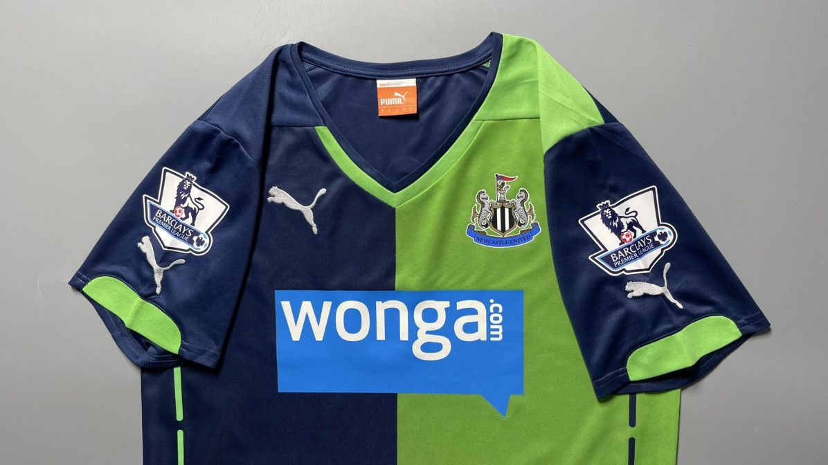 Puma NEWCASTLE PUMA 2014/2015 FOOTBALL THIRD JERSEY #24 TIOTE Size US S / EU 44-46 / 1 - 3 Thumbnail
