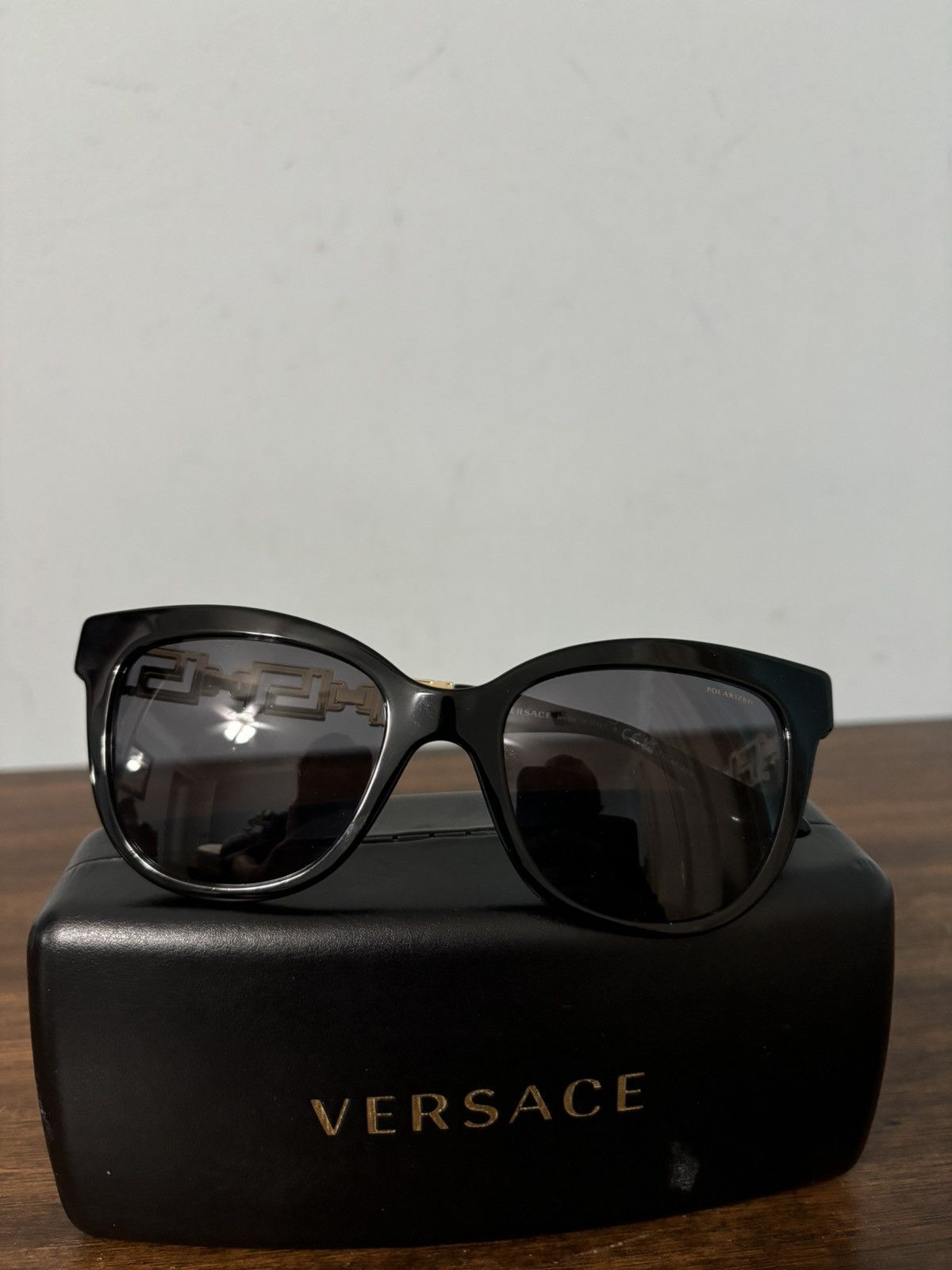 Versace Versace Gold Chain Sunglasses Size ONE SIZE - 3 Thumbnail