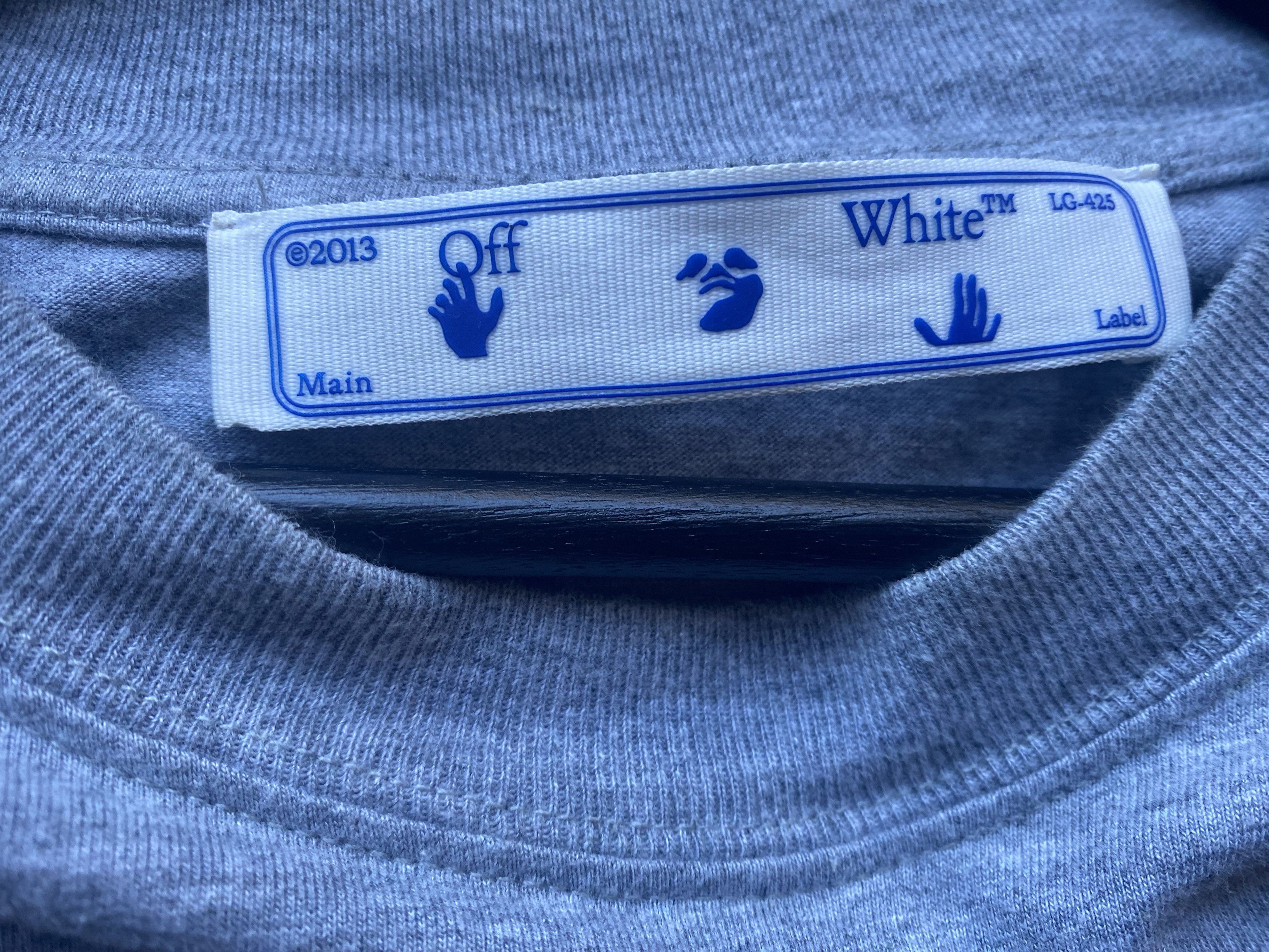 Off-White Off-White Tongue Over T-Shirt Size US M / EU 48-50 / 2 - 6 Thumbnail