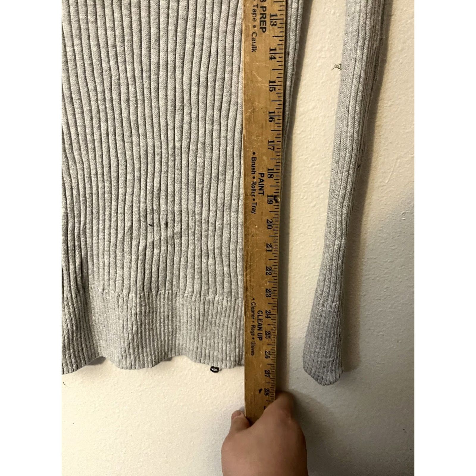 Abercrombie & Fitch Womens Abercrombie & Fitch Ribbed Gray Knit V-Neck Sweater XS Pullover Knit Pullover Casual Womens XS Gray Logo Vintage: No Size XS / US 0-2 / IT 36-38 - 4 Thumbnail