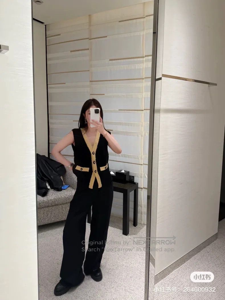 Chanel Chanel 24K black and gold knitted vest Size XXS / US 00 / IT 34 - 8 Thumbnail