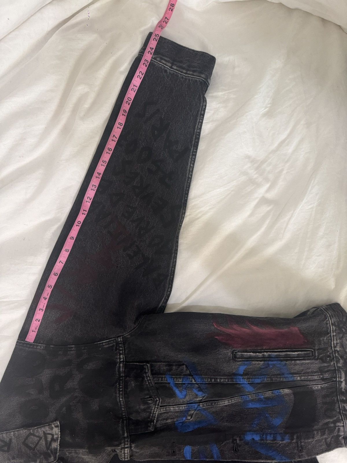 Balenciaga YE24 YEEZY SAMPLE XS RETAIL BALENCIAGA GRAFFITI DENIM JACKET Size US XS / EU 42 / 0 - 4 Thumbnail