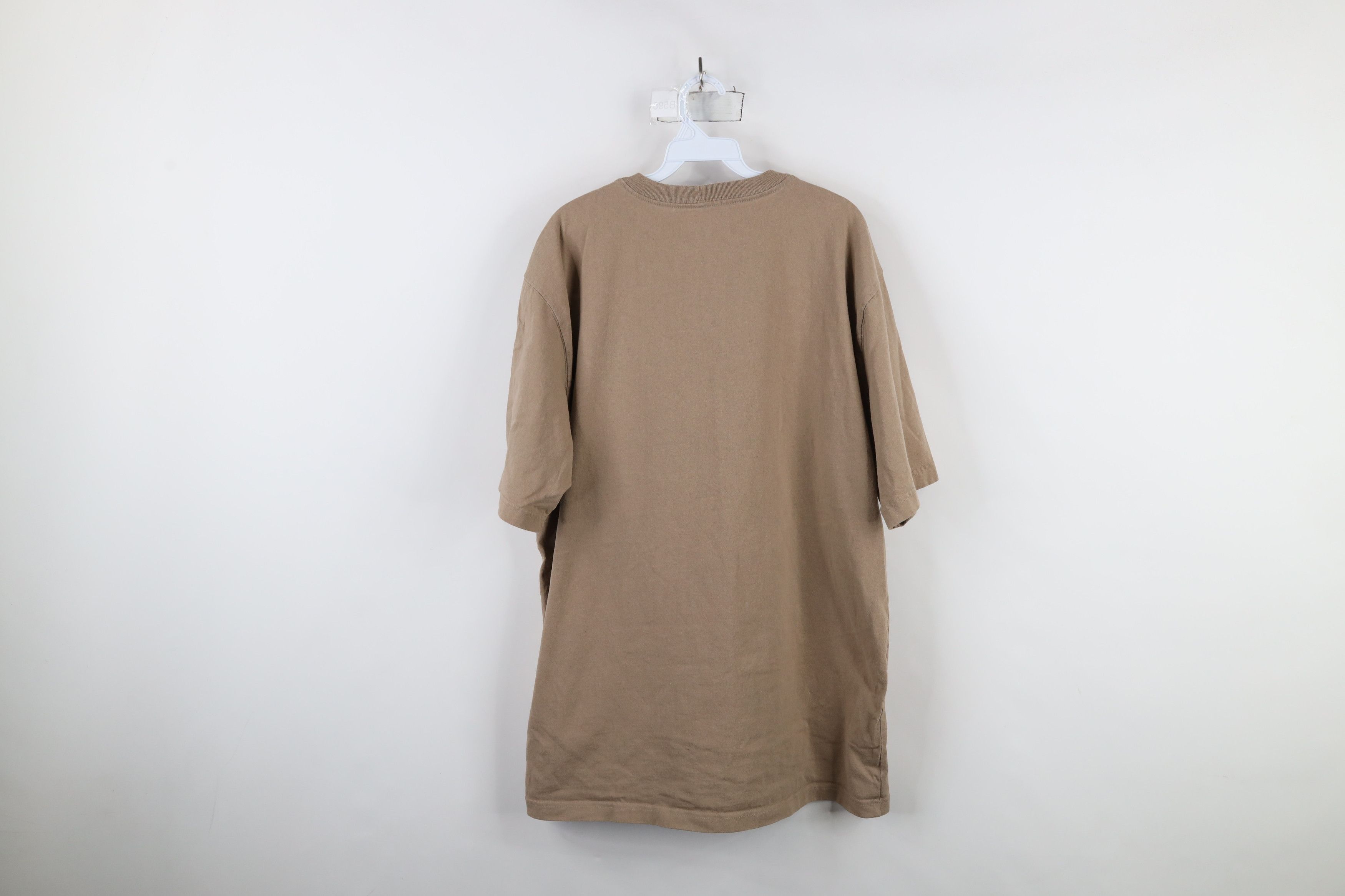 Carhartt × Vintage Vintage Y2K Carhartt Spell Out Pocket T-Shirt Desert Brown Size US L / EU 52-54 / 3 - 10 Thumbnail