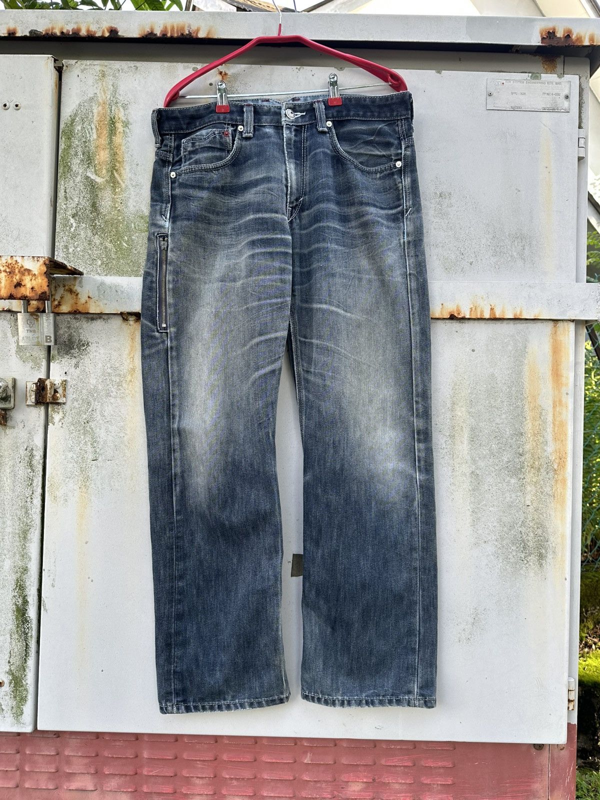 Levi's Vintage Clothing 👹Vintage Levis 569 Washed Baggy Jeans Size US 33 - 1 Thumbnail