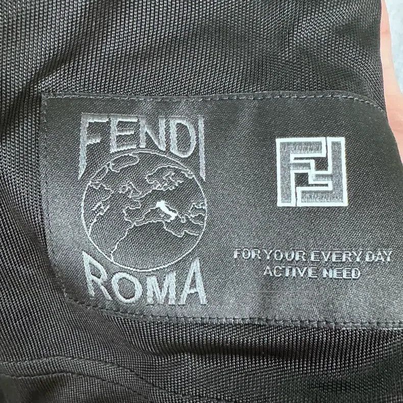 Fendi Fendi Relief full print double F LOGO short sleeve Polo sh Size US S / EU 44-46 / 1 - 7 Thumbnail