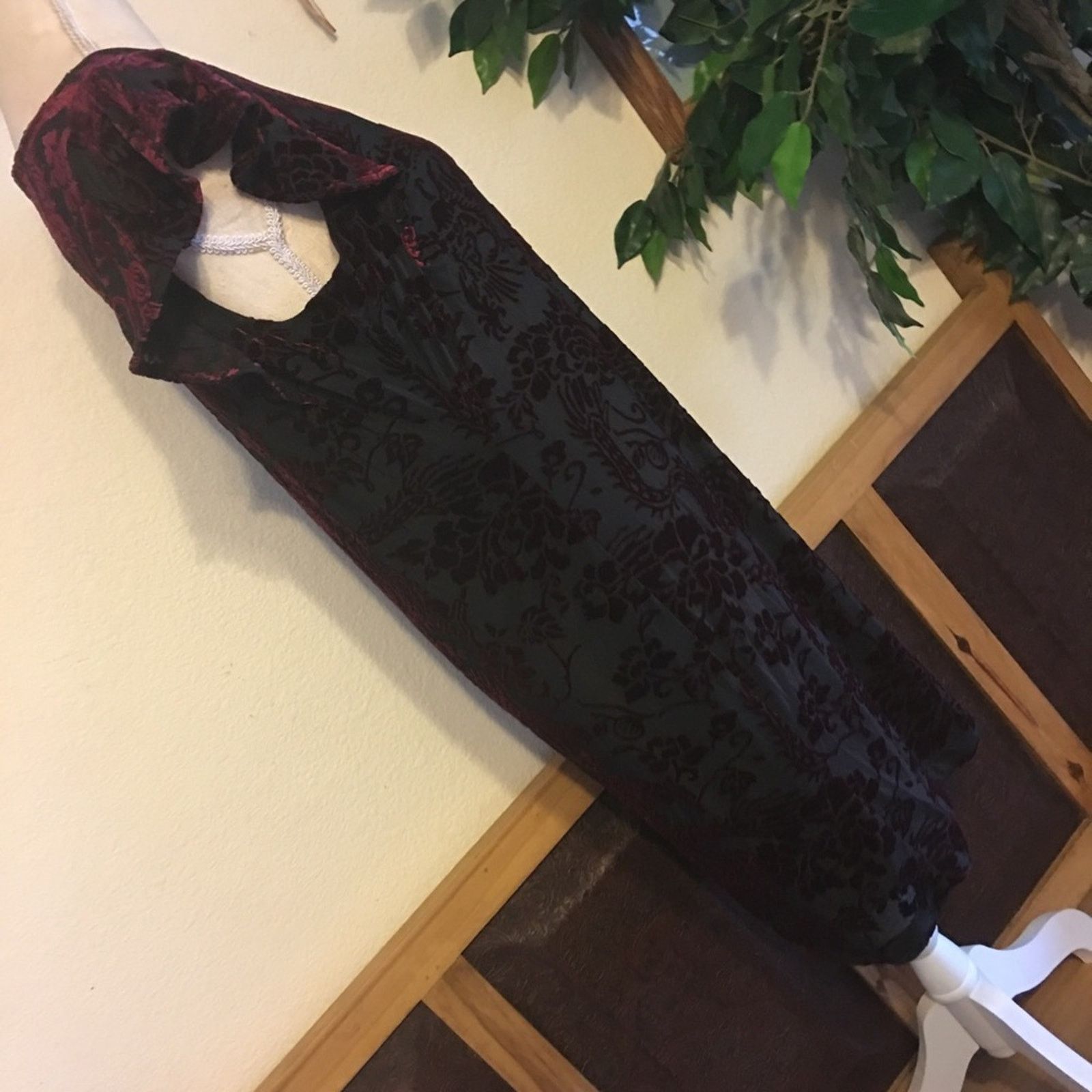 Designer Adrienne Vittadini floral velvet burn out dress Size XS / US 0-2 / IT 36-38 - 4 Thumbnail