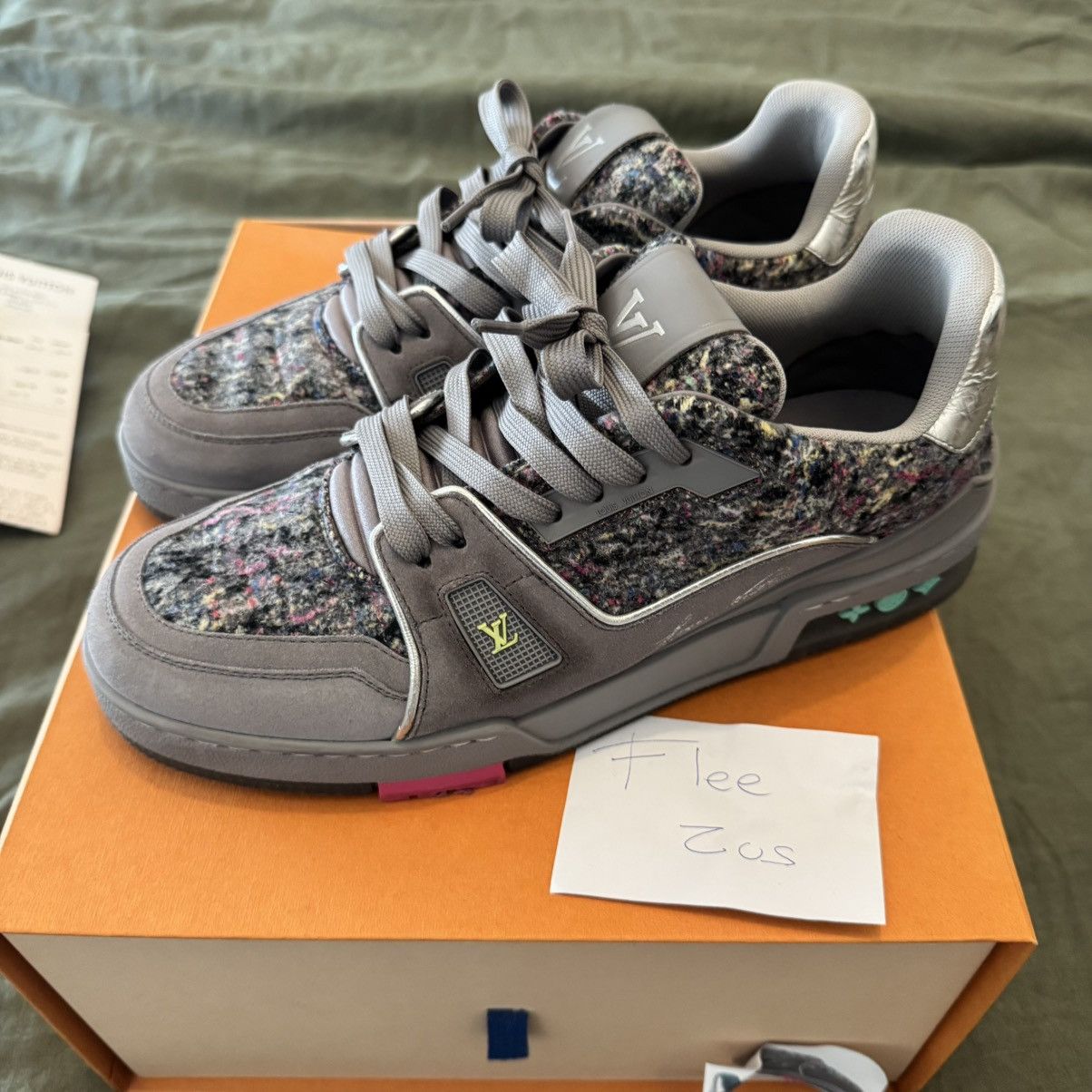 Louis Vuitton Louis Vuitton LV Trainer upcycled grey Size US 9 / EU 42 - 2 Thumbnail