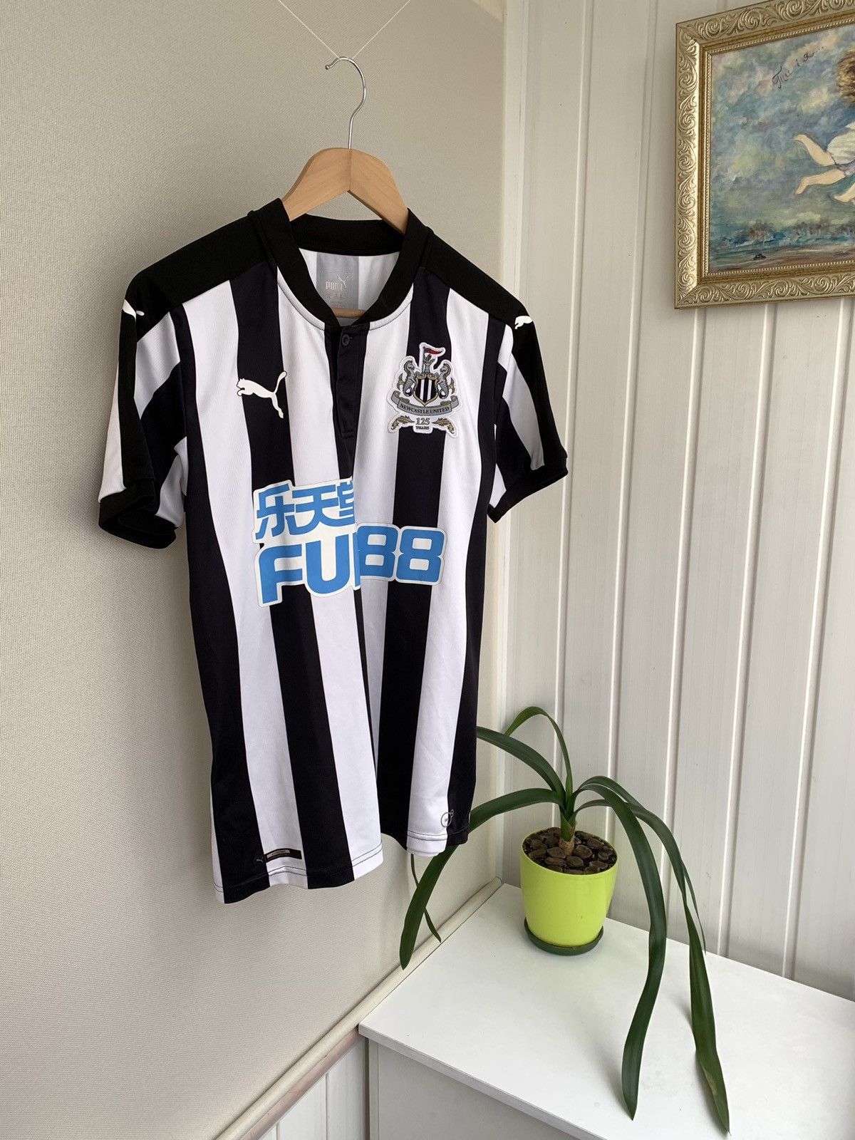 Puma Puma Newcastle United Shirt 125 Years Anniversary Size S Size US S / EU 44-46 / 1 - 1 Thumbnail