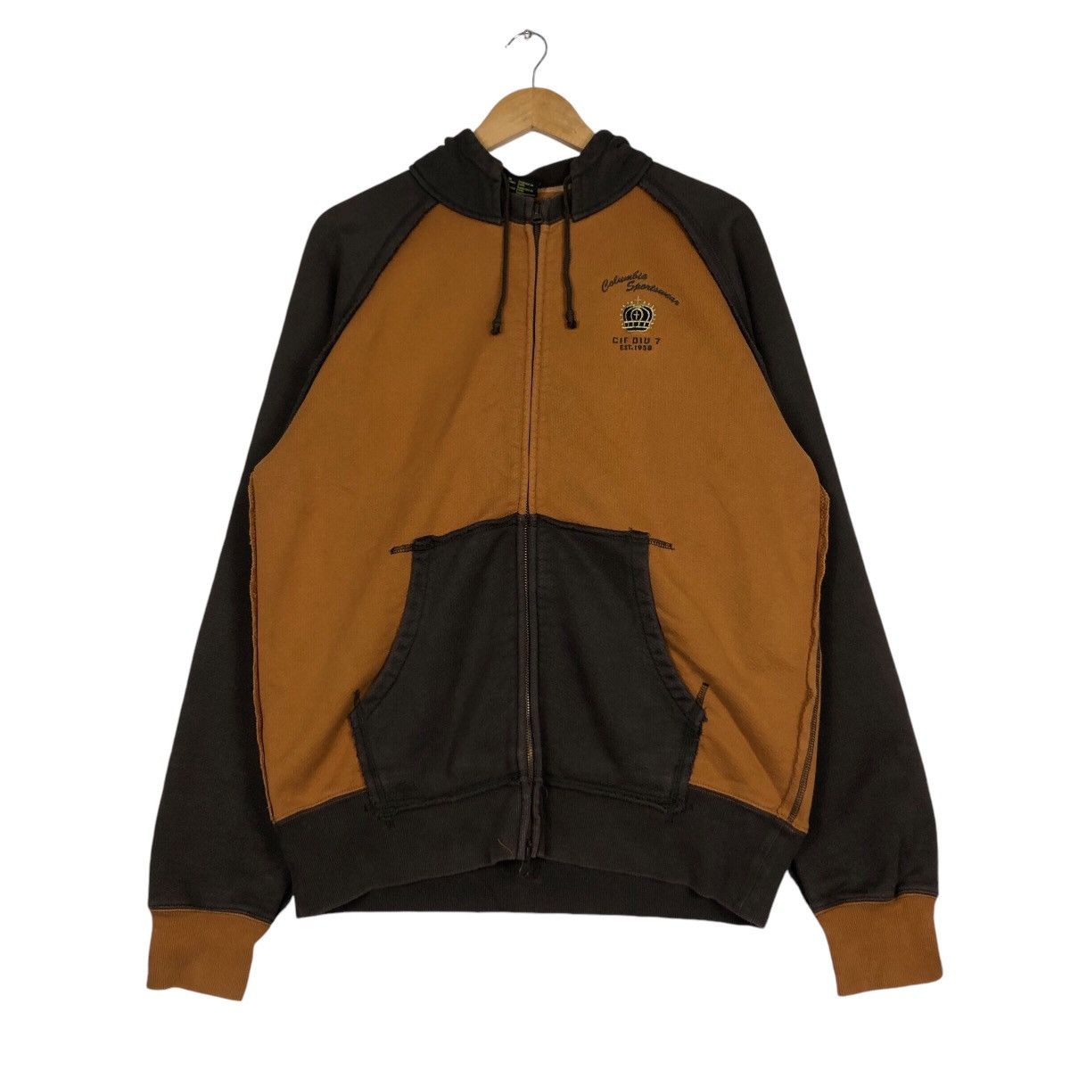 Columbia × Vintage Rare Columbia Sweater Hoodie Hiking Vintage Medium Size US M / EU 48-50 / 2 - 1 Thumbnail