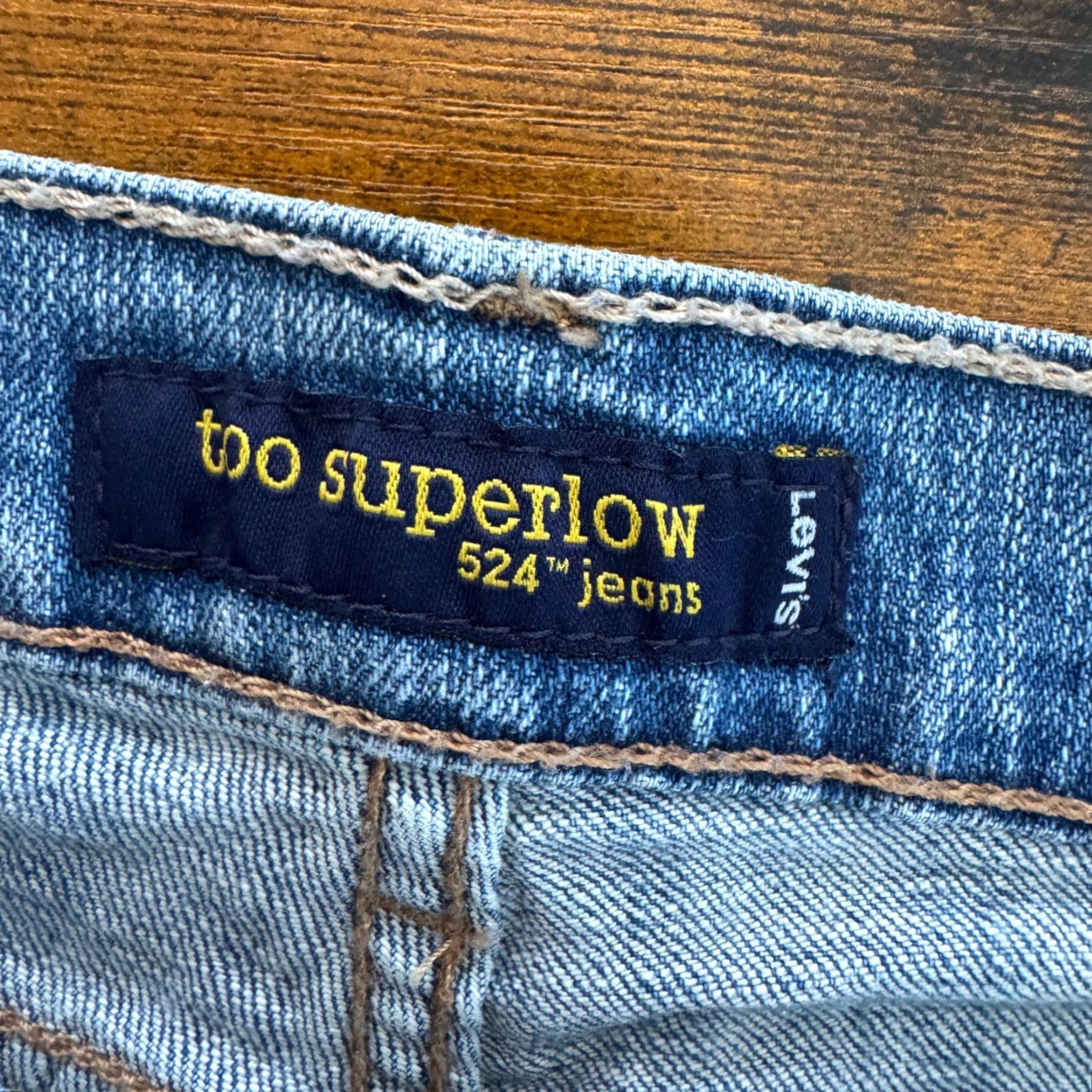 Levi's Levis 524 Too Superlow Bootcut Jeans Women 11M Medium Wash Denim Flare Pockets Stretch Vintage-Inspired Retro 5-Pocket Rise Low Jeans Size 32" / US 10 / IT 46 - 3 Thumbnail