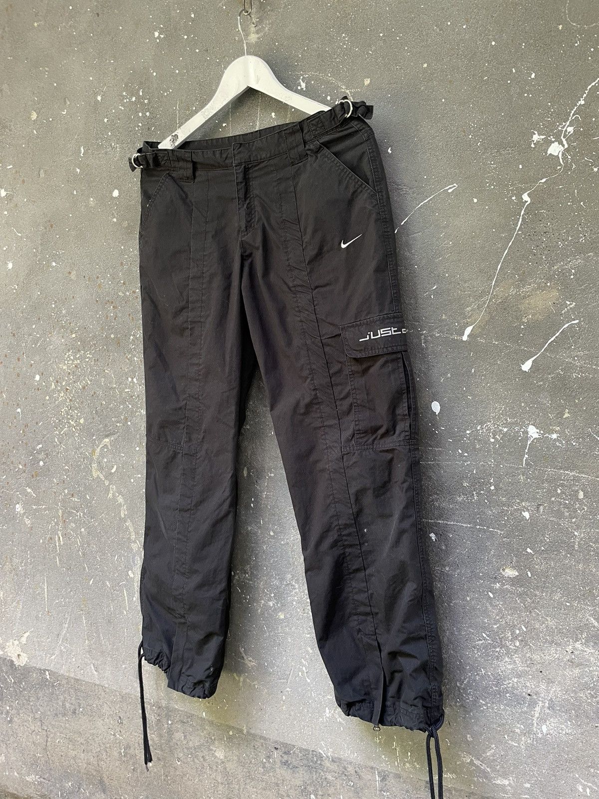 Nike × Vintage Vintage 00’s Nike Black Cargo Pants Y2K Swoosh RARE Size 32" / US 10 / IT 46 - 3 Thumbnail