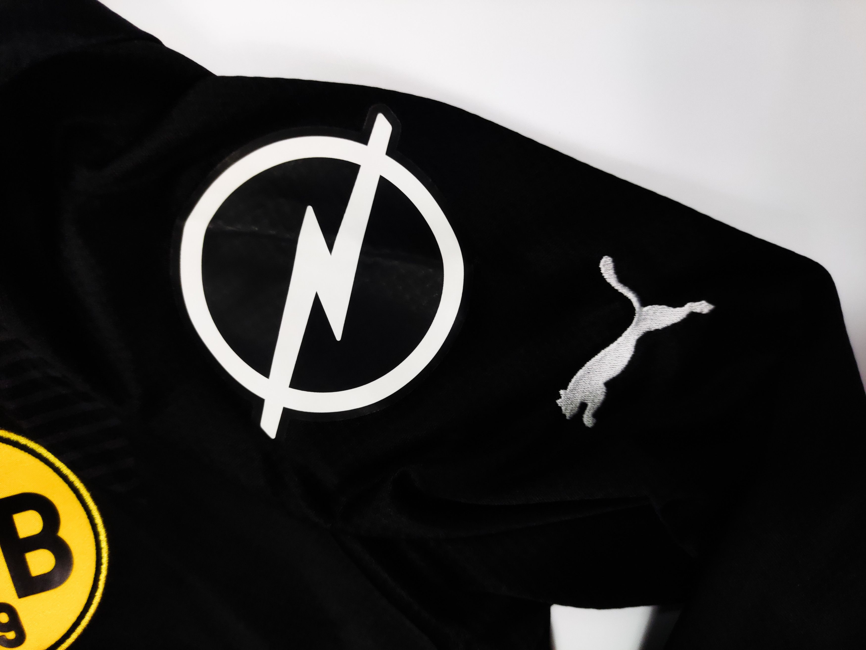 Puma Borussia Dortmund 2021 2022 Puma Away L/S Shirt Kit Jersey Size US M / EU 48-50 / 2 - 10 Thumbnail