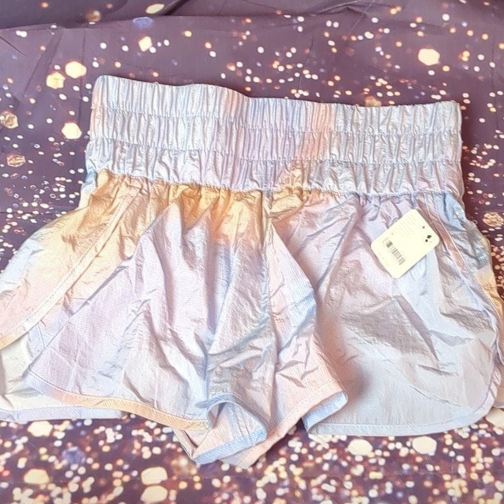 Free People FP Movement The Way Home Printed Shorts aura combo size med. Size 30" / US 8 / IT 44 - 2 Thumbnail