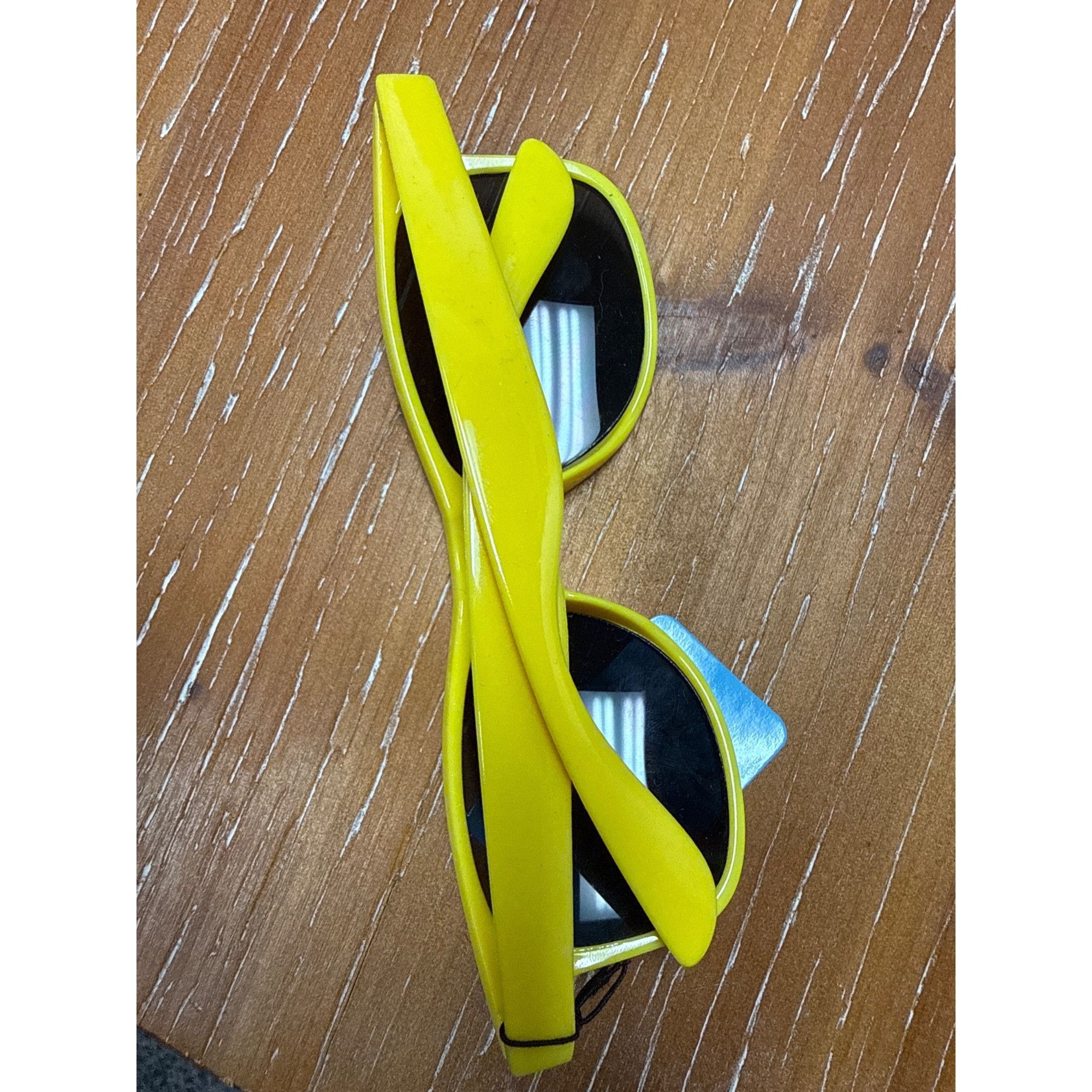 Other Yellow Wayfarer-Style Sunglasses With UV400 Protection Light Size ONE SIZE - 4 Thumbnail