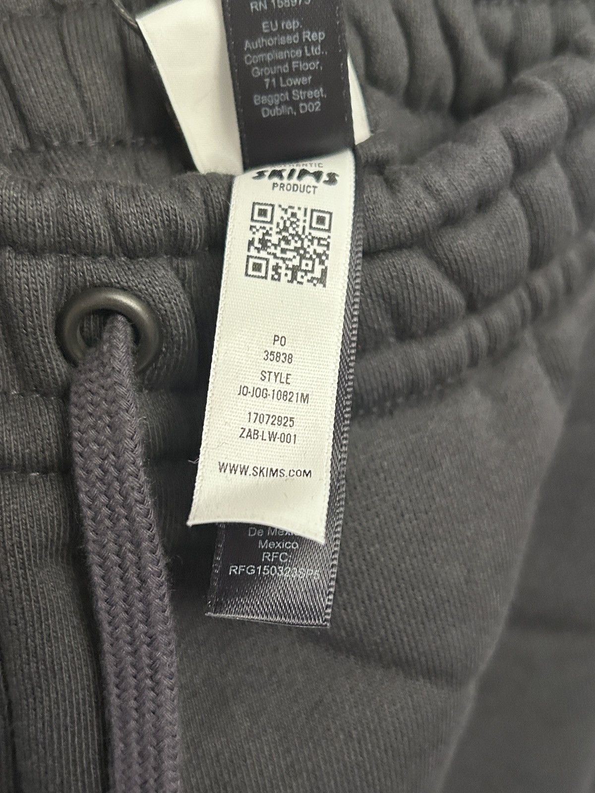 SKIMS SKIMS x Cactus Plant Flea Market Fleece Jogger XS Size 26" / US 2 / IT 38 - 6 Thumbnail