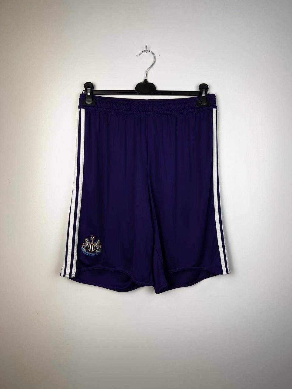 Vintage New Castle Adidas Football vintage Shorts size XL/35 Size US 35 - 1 Thumbnail