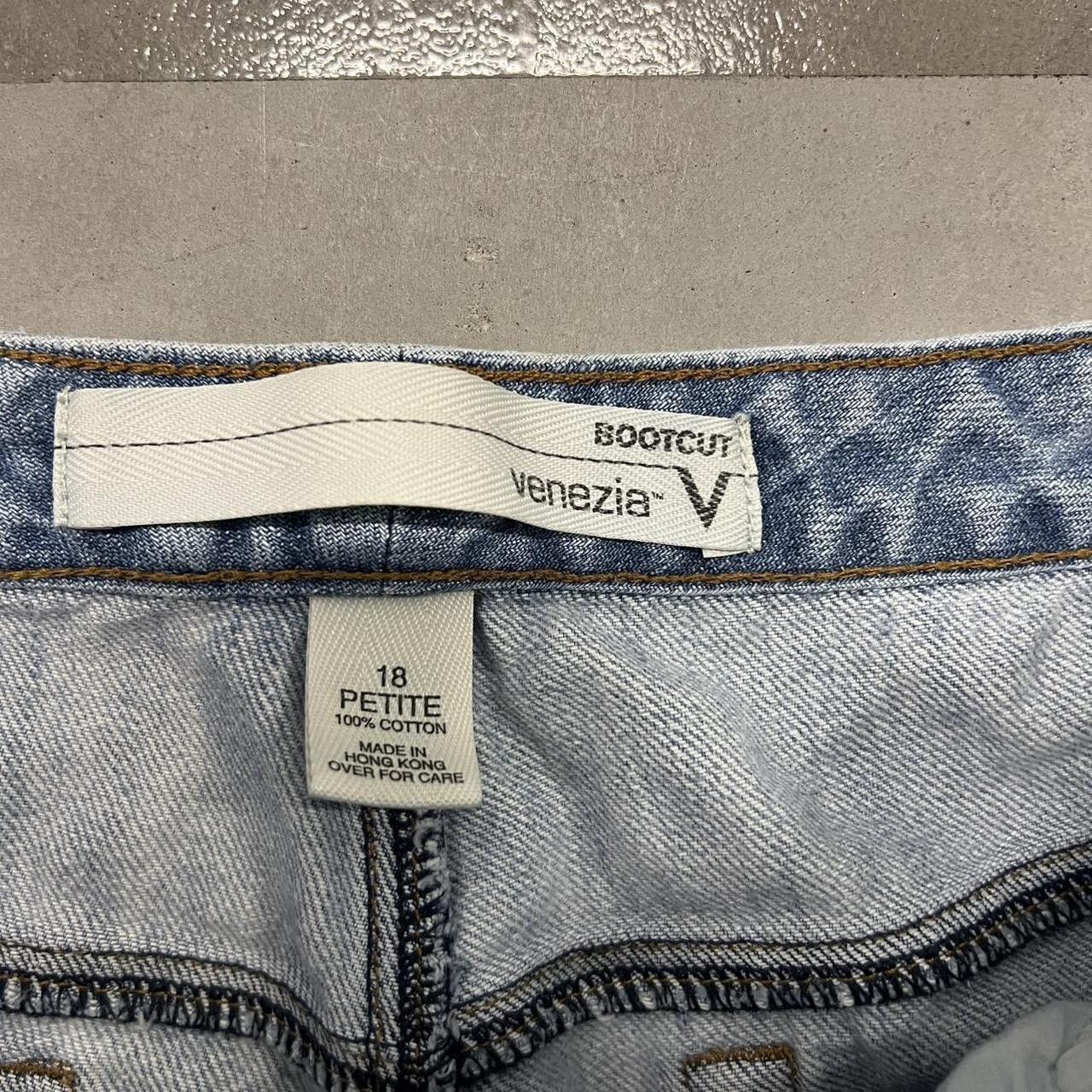 Vintage Crazy Vintage Y2K/2000s Baggy Bootcut Blue Light wash Denim Jeans! Size US 36 / EU 52 - 8 Thumbnail