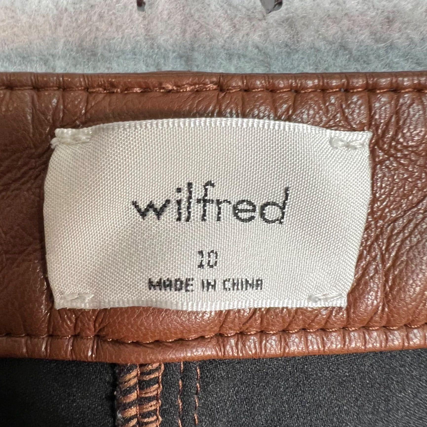 Vintage Wilfred Womens Size 10 Faux Leather High-Waisted Brown Pants Size 32" / US 10 / IT 46 - 3 Thumbnail