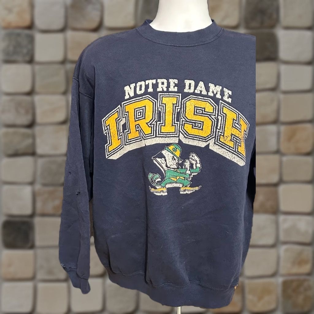 Logo 7 VINTAGE Notre Dame Fighting Irish Sweatshirt Logo 7 Men XL Fits Large Blue Crew Neck Pullover Long Sleeve Чер Size US L / EU 52-54 / 3 - 1 Thumbnail