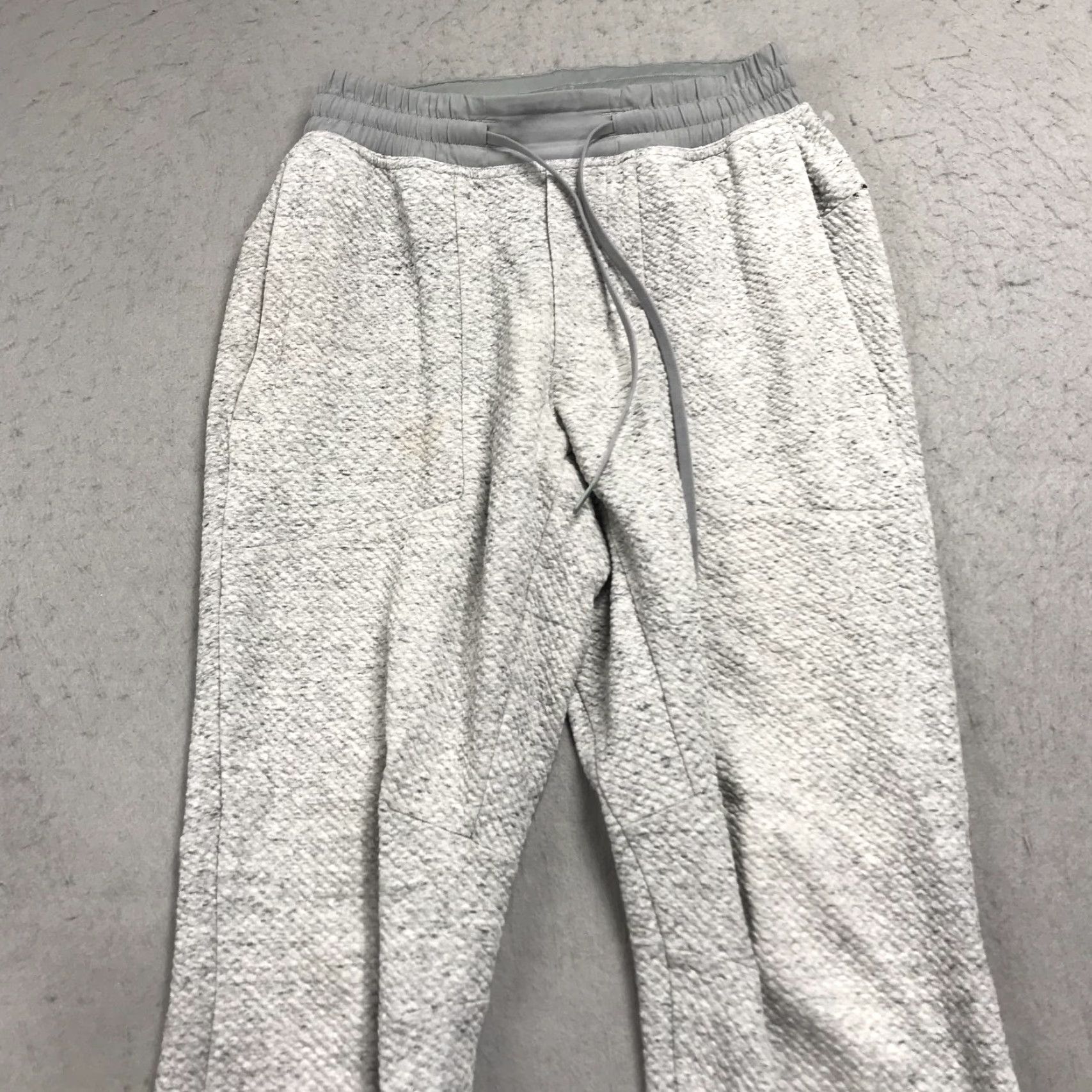 Lululemon Lululemon Joggers Mens XS Gray Heather Double Textured Knit At Ease Sweatpants Size US 27 - 2 Thumbnail