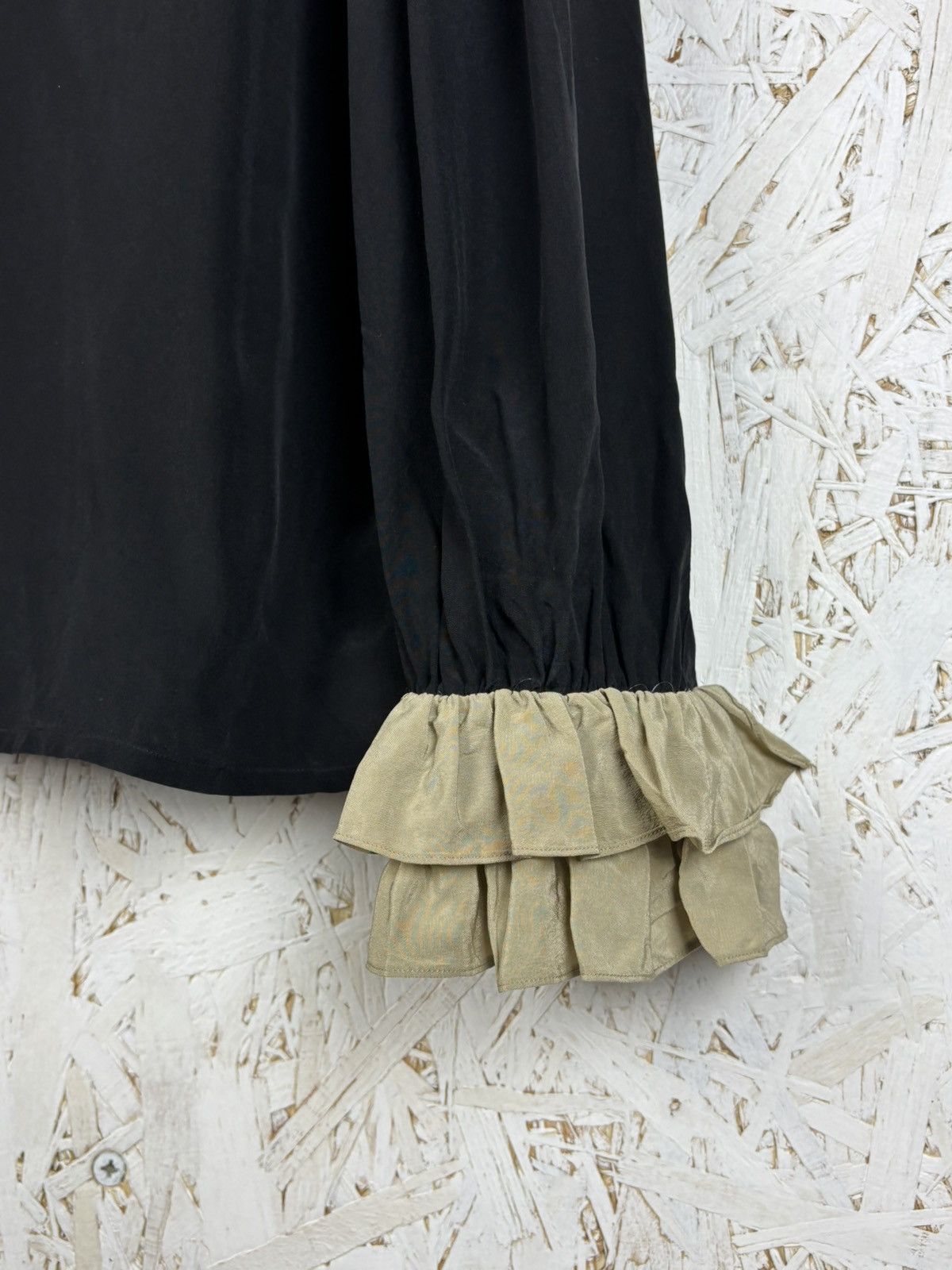 Saint Laurent Paris 90s Saint Laurent Rive Gauche Silk Blouse Bow Collar 36 Size XS / US 0-2 / IT 36-38 - 3 Thumbnail