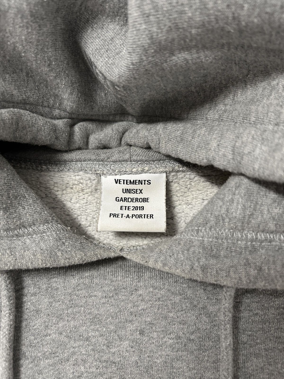 Vetements SS2019 Augmented Reality Cartoon Zoo Hoodie Size US S / EU 44-46 / 1 - 8 Thumbnail