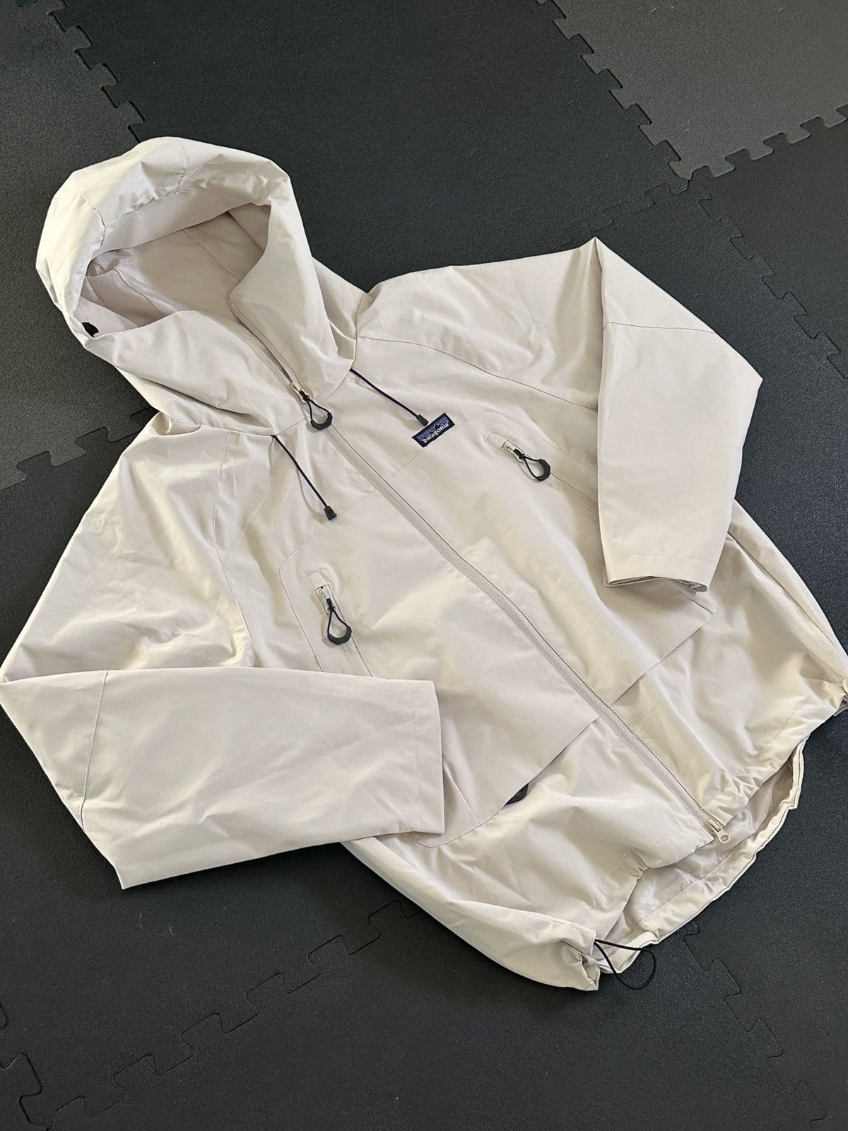 Patagonia Patagonia Vintage raincoat Size US L / EU 52-54 / 3 - 1 Thumbnail