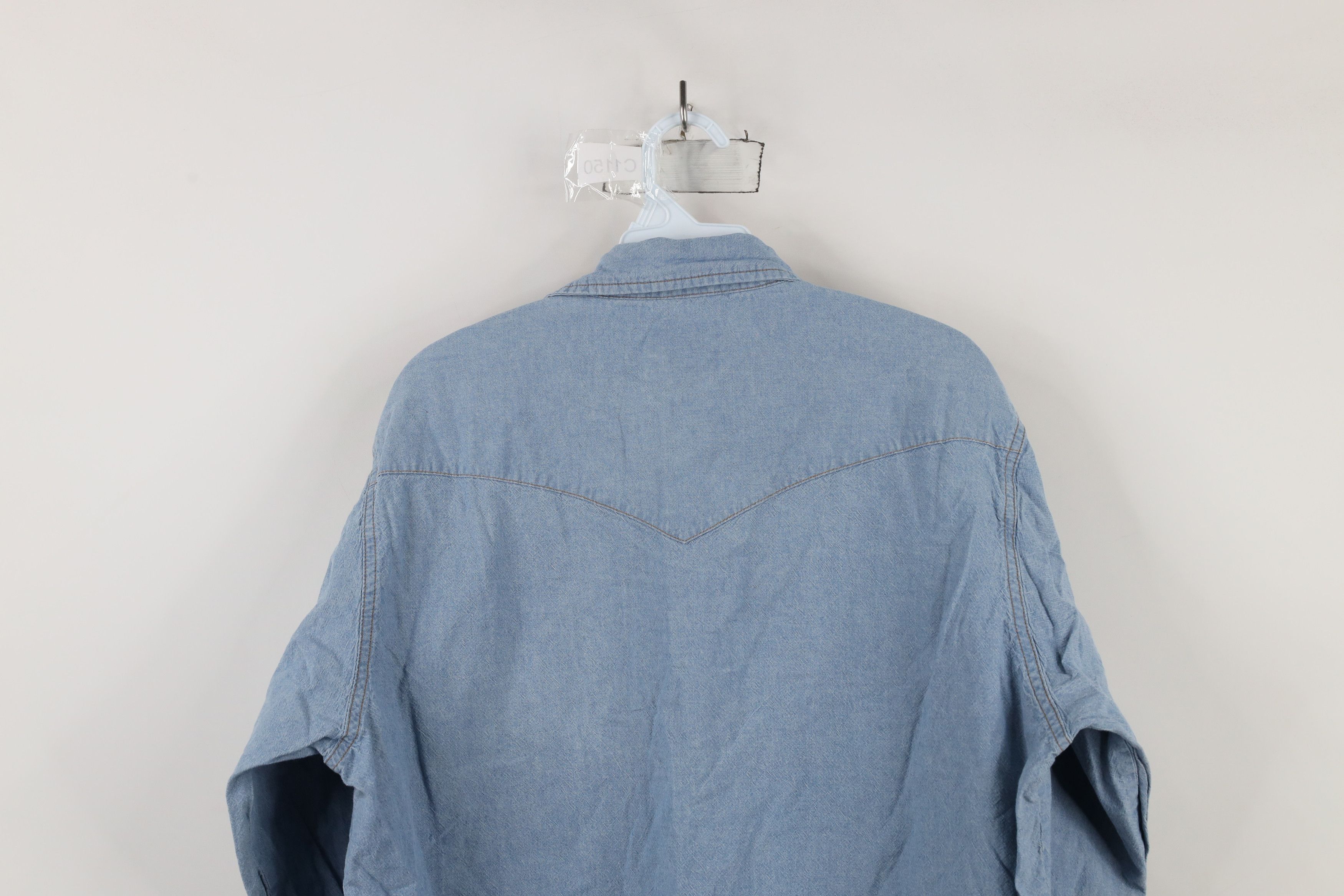 Vintage × Wrangler Vintage 90s Wrangler Chambray Cowboy Button Shirt Blue Size US L / EU 52-54 / 3 - 10 Thumbnail