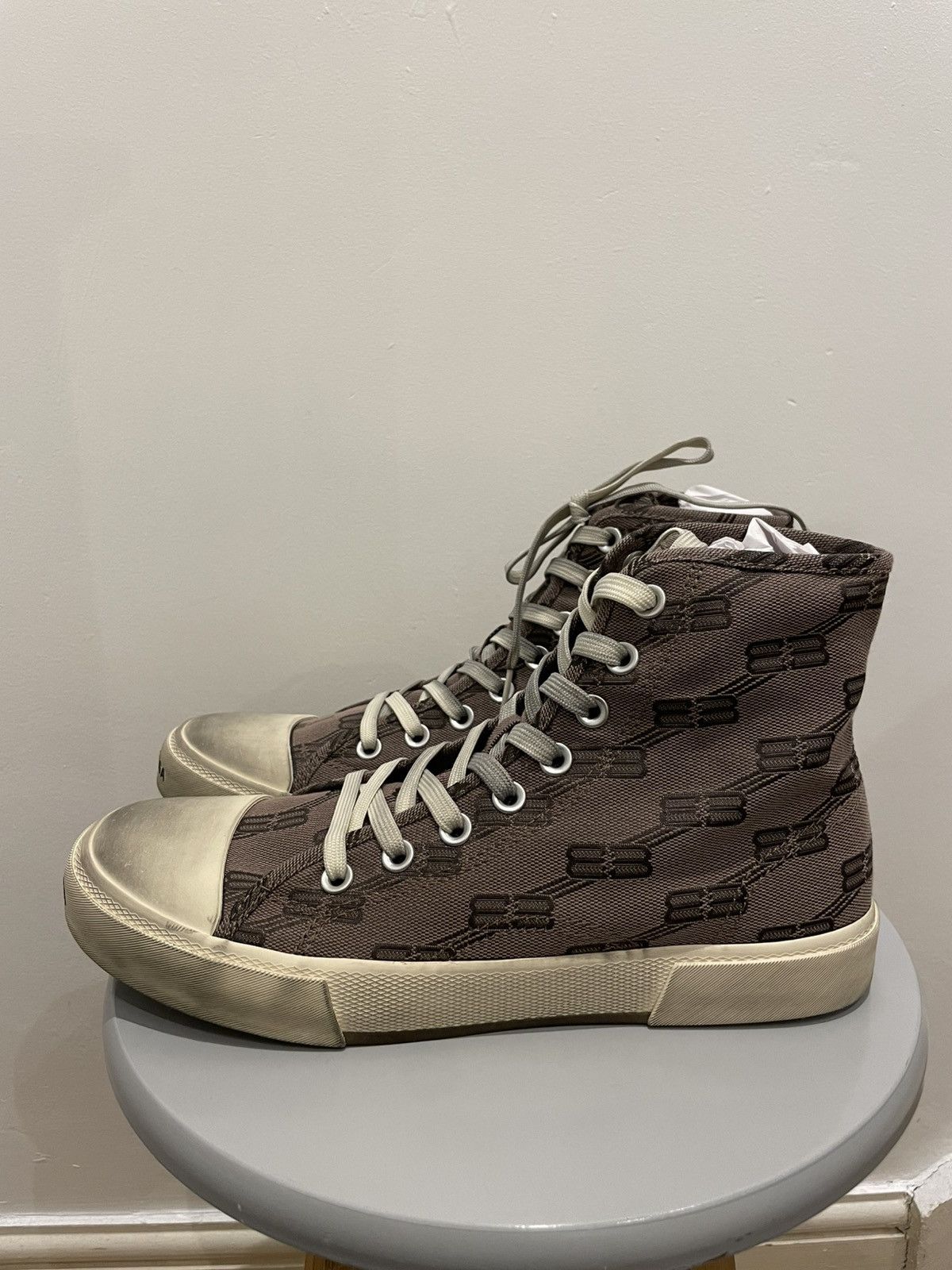 Balenciaga Balenciaga Paris High Top Sneaker Size US 8 / EU 41 - 2 Thumbnail