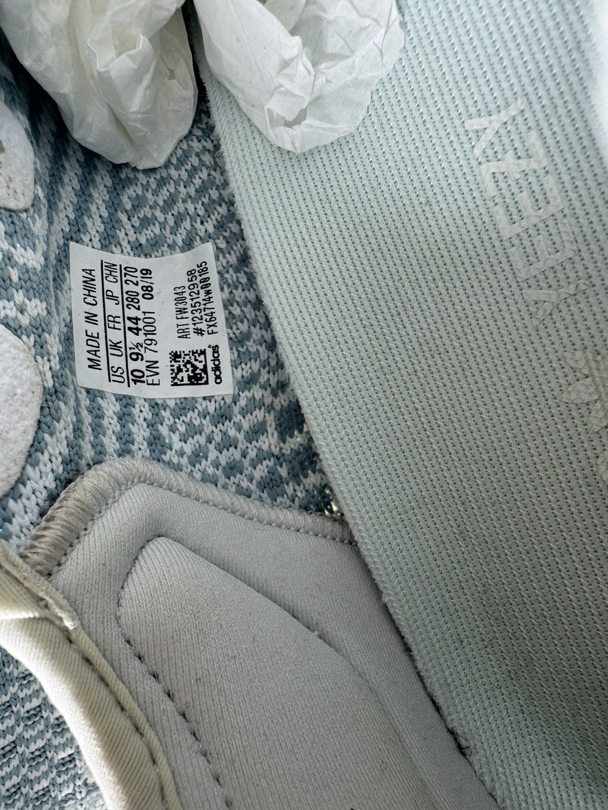 Adidas YEEZY BOOST 350 V2 Size US 9.5 / EU 42-43 - 5 Thumbnail