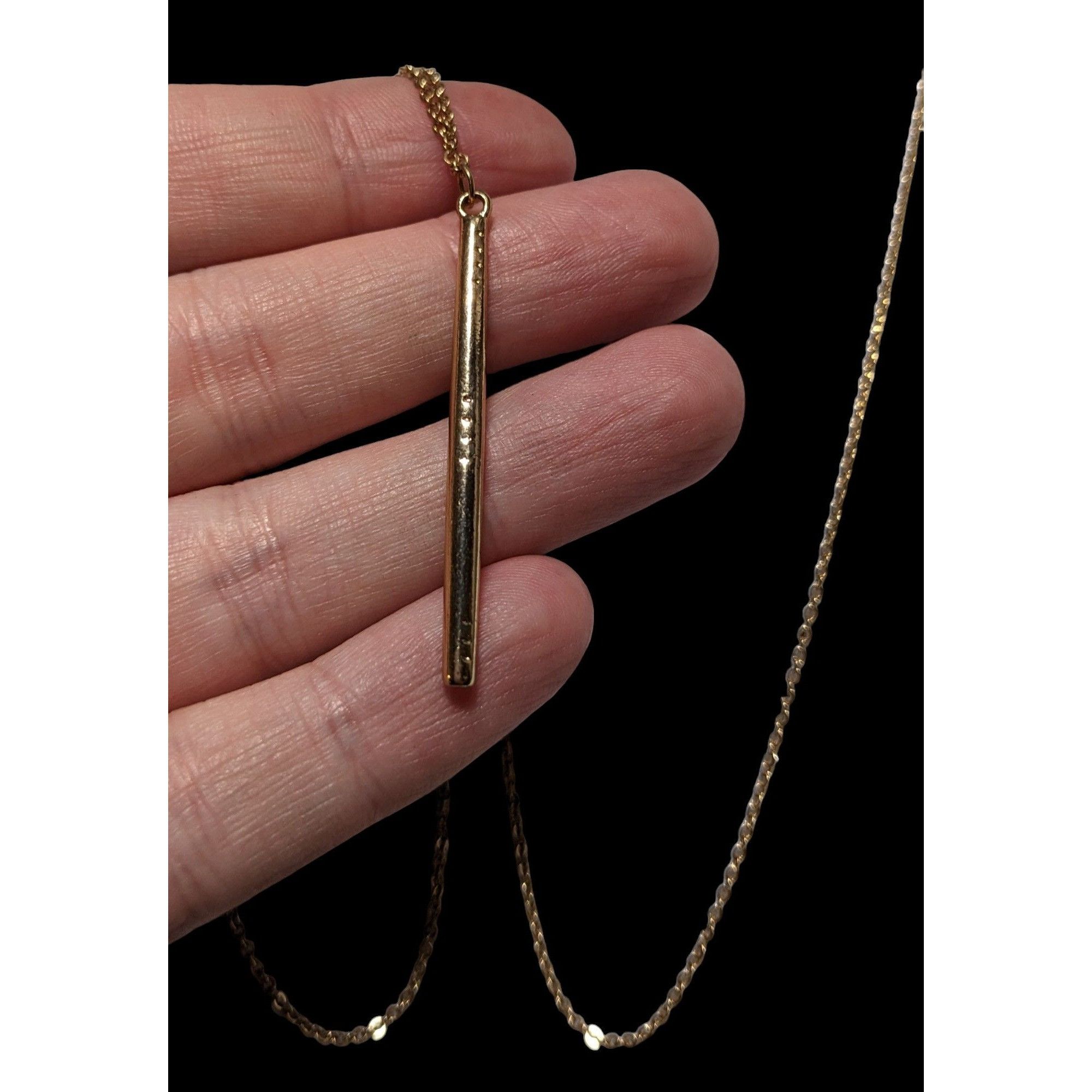 Other Minimalist Golden Etched Pillar Necklace Size ONE SIZE - 2 Thumbnail
