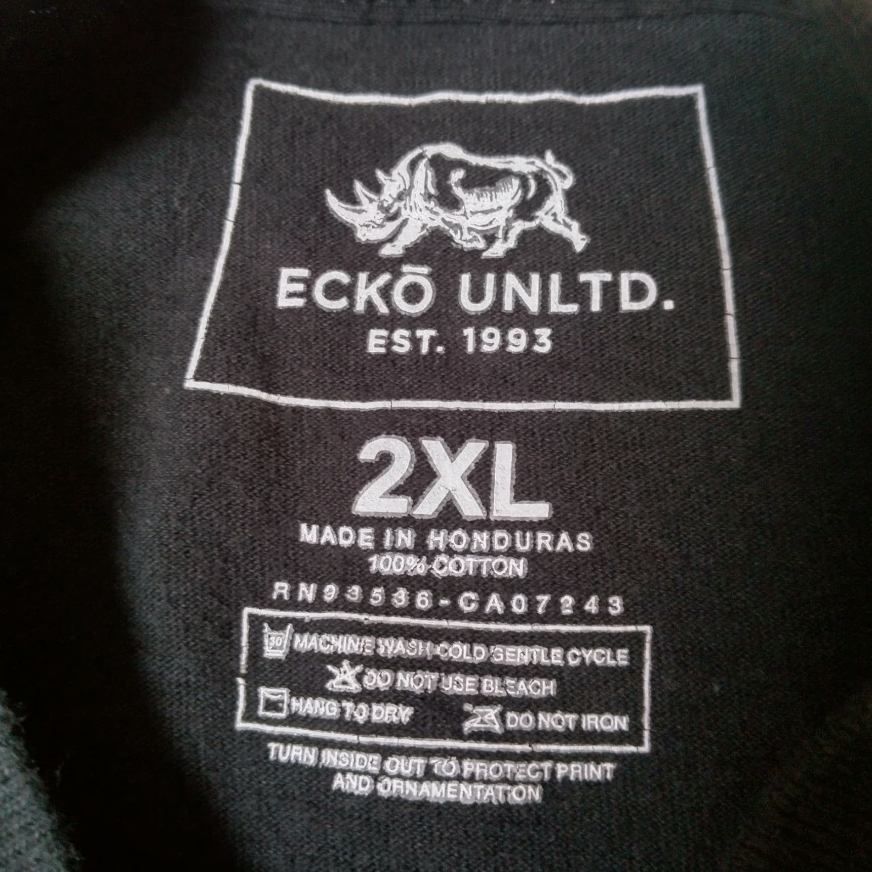 Ecko Unltd. VINTAGE ECKO UNLTD T-Shirt 2XL Black Skull Football Helmet Graphic Streetwear Mens Size US XXL / EU 58 / 5 - 4 Thumbnail