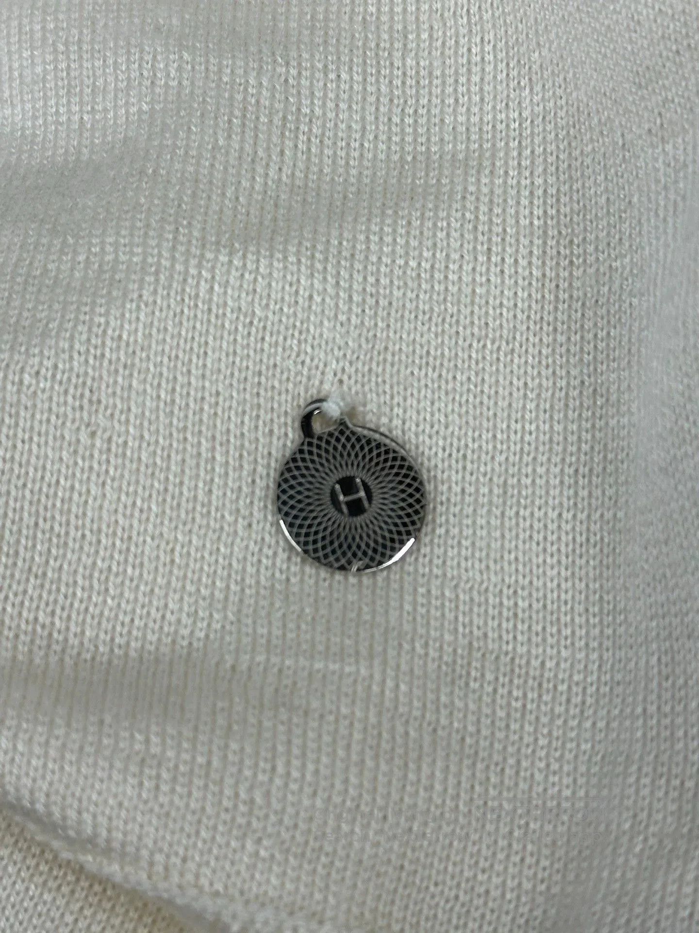 Hermes Hermes White Cashmere Turtleneck Sweater. Size US M / EU 48-50 / 2 - 5 Thumbnail