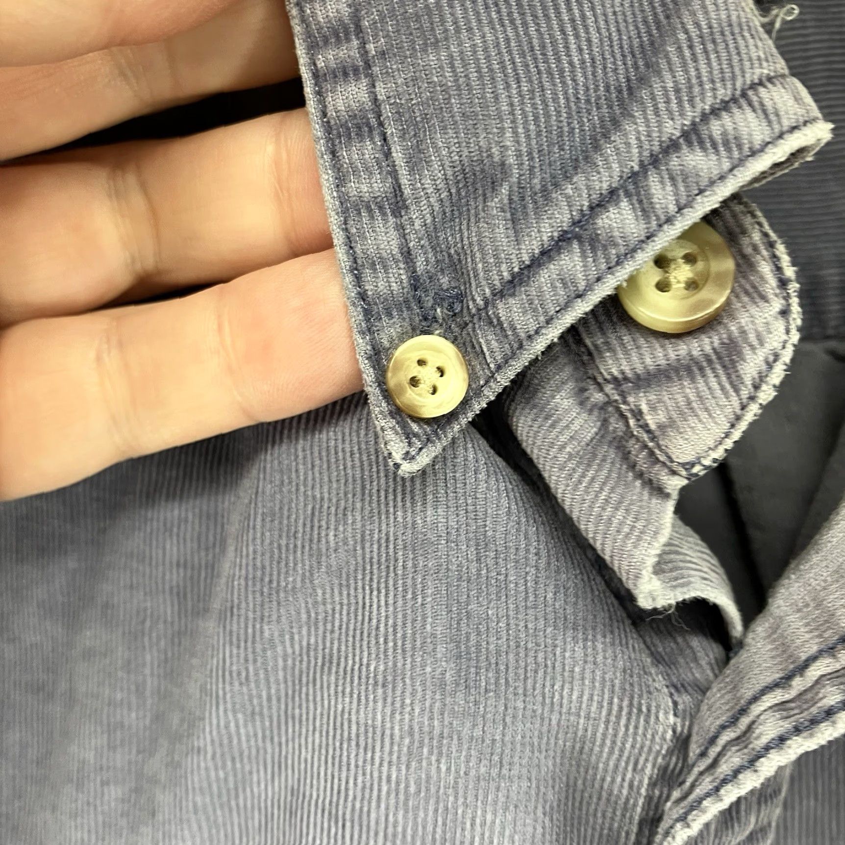 Vintage VINTAGE L.L. Bean Pinwale Corduroy Button-Up Shirt Mens M Periwinkle Cotton Wear Shirt Size US M / EU 48-50 / 2 - 5 Thumbnail