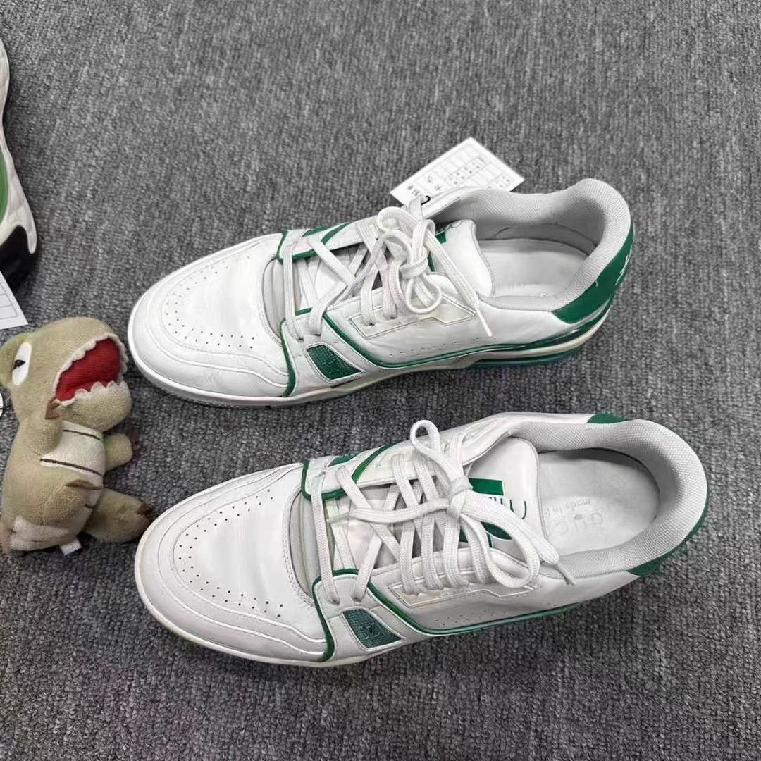 Louis Vuitton LV Green Original Trainer 41.5 95 New w/ Gucci insole Size US 8.5 / EU 41-42 - 1 Thumbnail