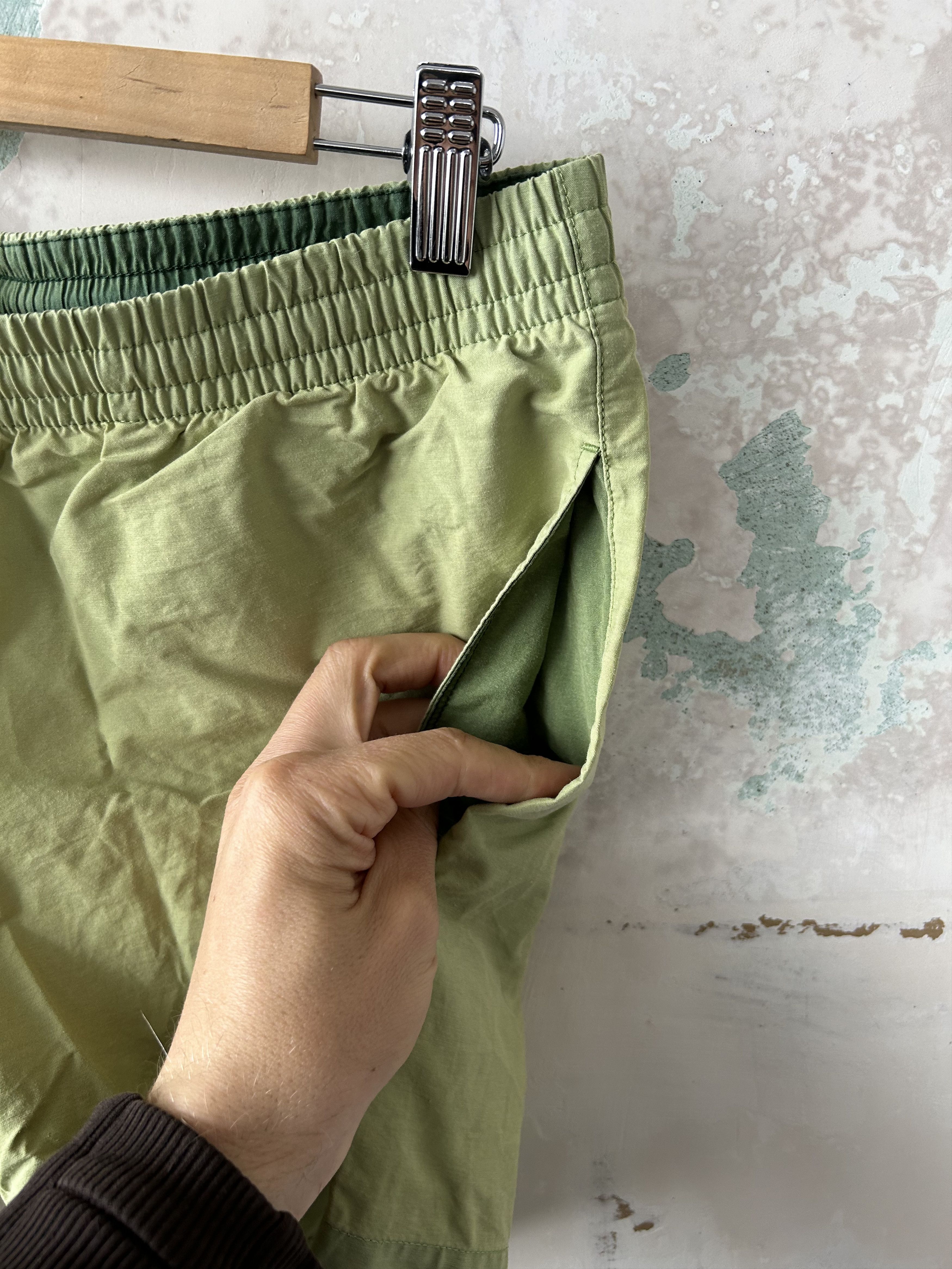 Lacoste × Vintage Vintage Y2k Lacoste shorts streetwear casual style size M Size US 32 / EU 48 - 5 Thumbnail