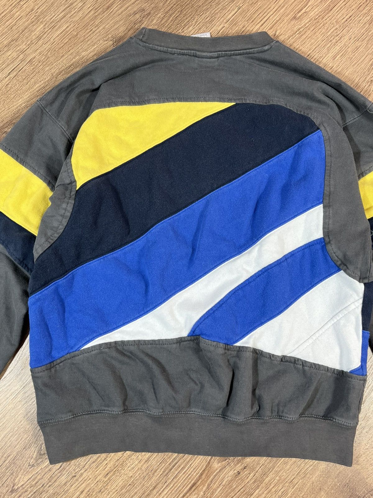 Vintage Vintage Nike Multicoloured Sweatshirt 90s Size US L / EU 52-54 / 3 - 12 Thumbnail