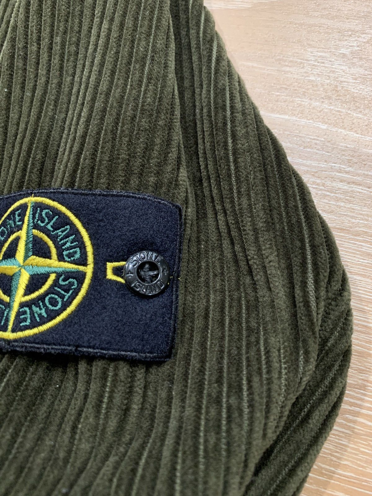 Stone Island Stone island corduroy overshirt brand new Size US M / EU 48-50 / 2 - 5 Thumbnail