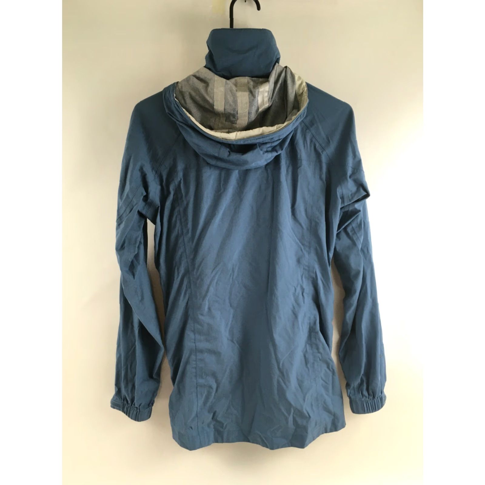 Marmot Marmot Jacket Women's Size Small Blue Rain Coat Windbreaker Hooded Long Sleeve Size S / US 4 / IT 40 - 2 Thumbnail