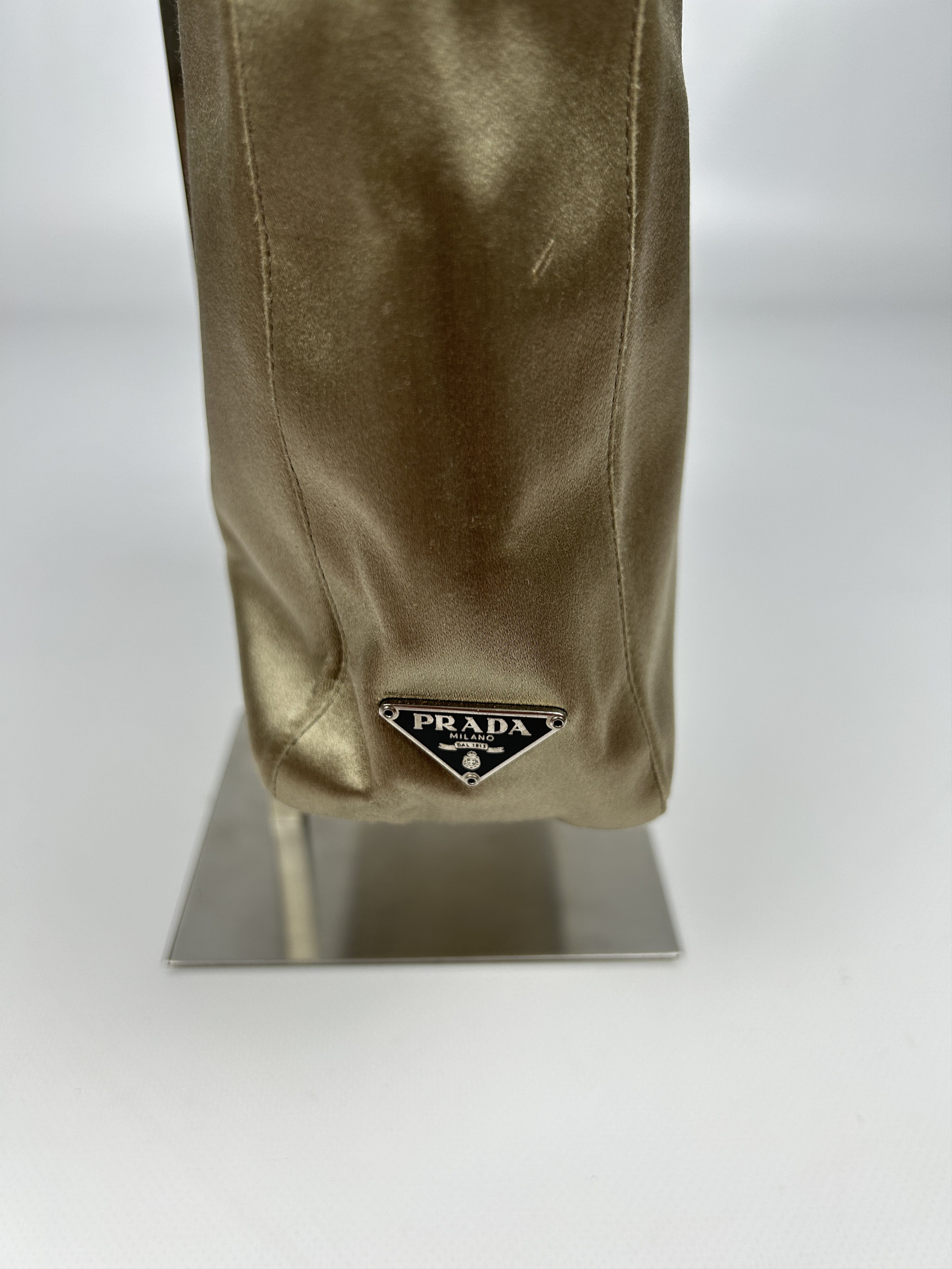 Prada Prada triangle logo velvet plastic handle mini tote bag Size ONE SIZE - 8 Thumbnail