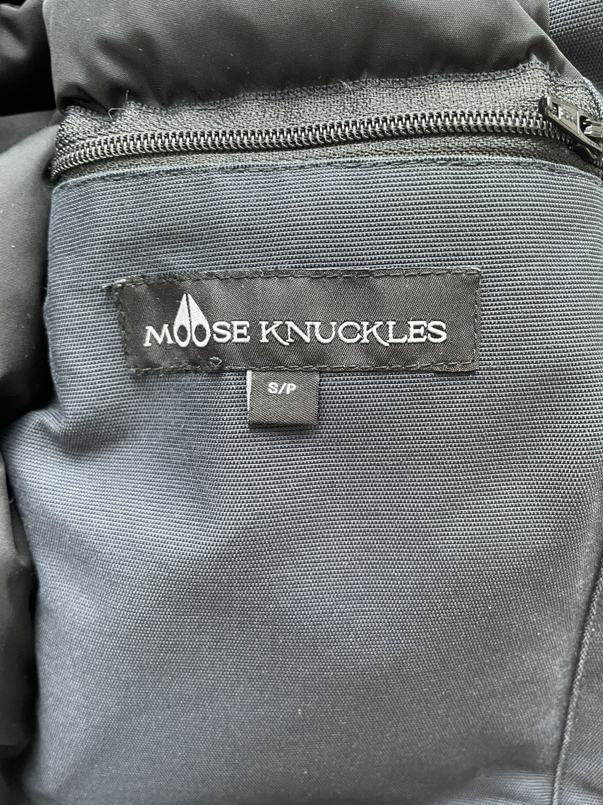 Moose Knuckles Moose Knuckles Navy Bomber Small Size US S / EU 44-46 / 1 - 9 Thumbnail
