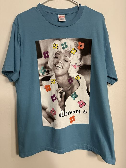 Naomi store supreme tee