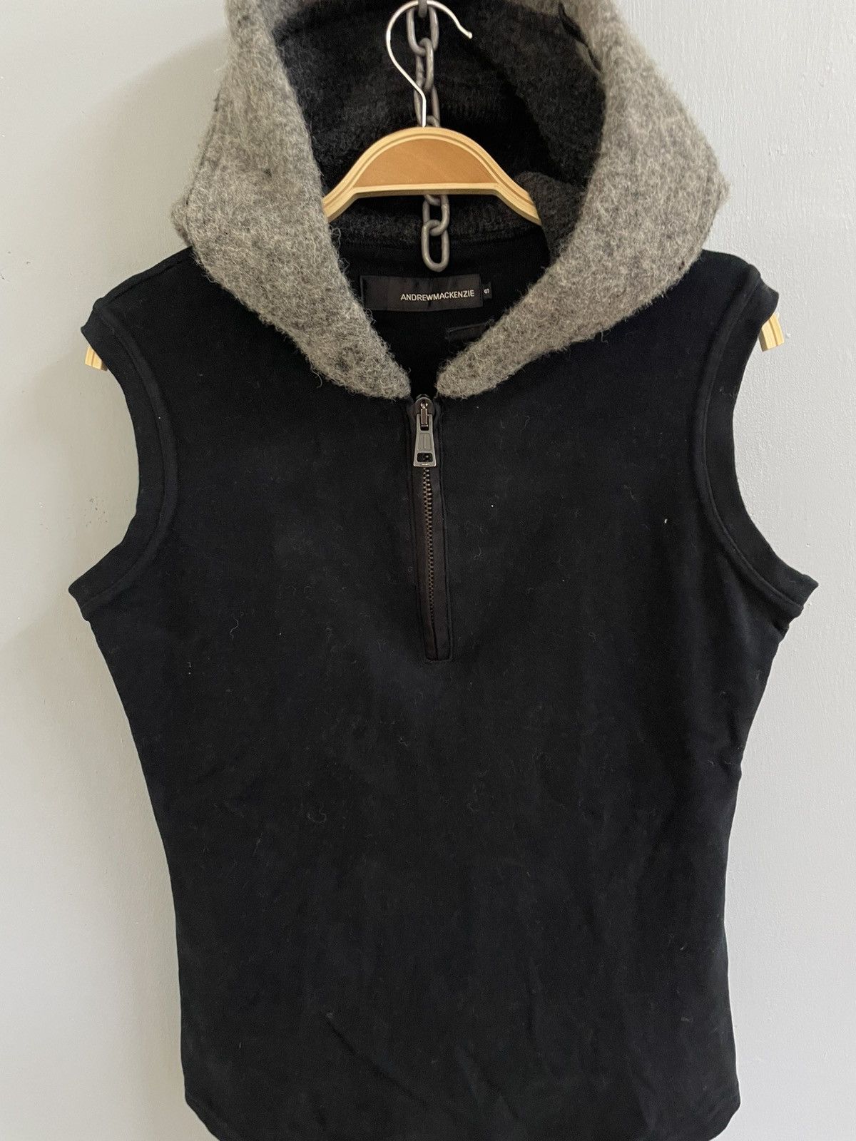 Andrew Mackenzie Andrew Mackenzie half zip hoodie sleeveless Size US S / EU 44-46 / 1 - 3 Thumbnail