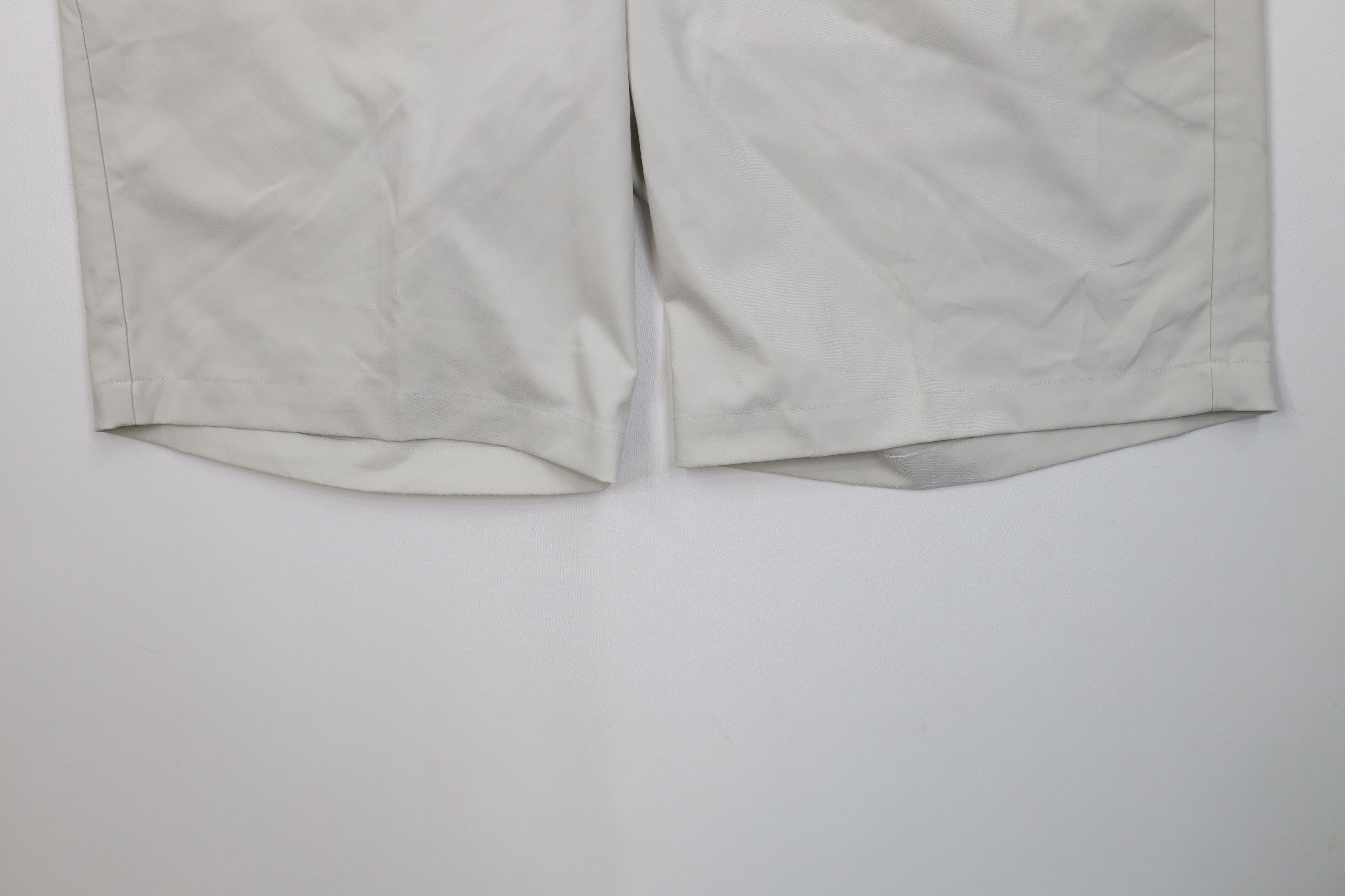 Nike Nike Golf Mini Swoosh Golfing Chino Shorts Beige Polyester Size US 40 / EU 56 - 4 Thumbnail