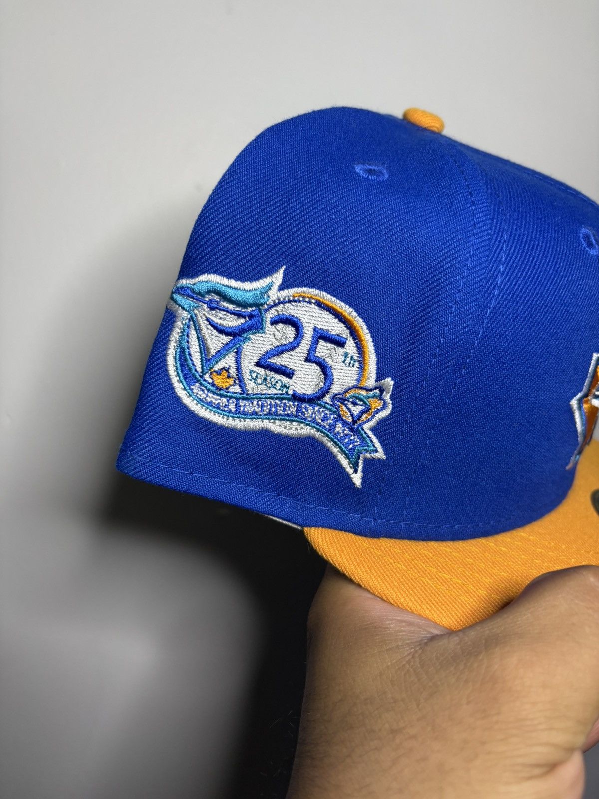 New Era Sz. 7 5/8 MLB Toronto Blue Jays Fitted Topperz 25th Size ONE SIZE - 2 Thumbnail